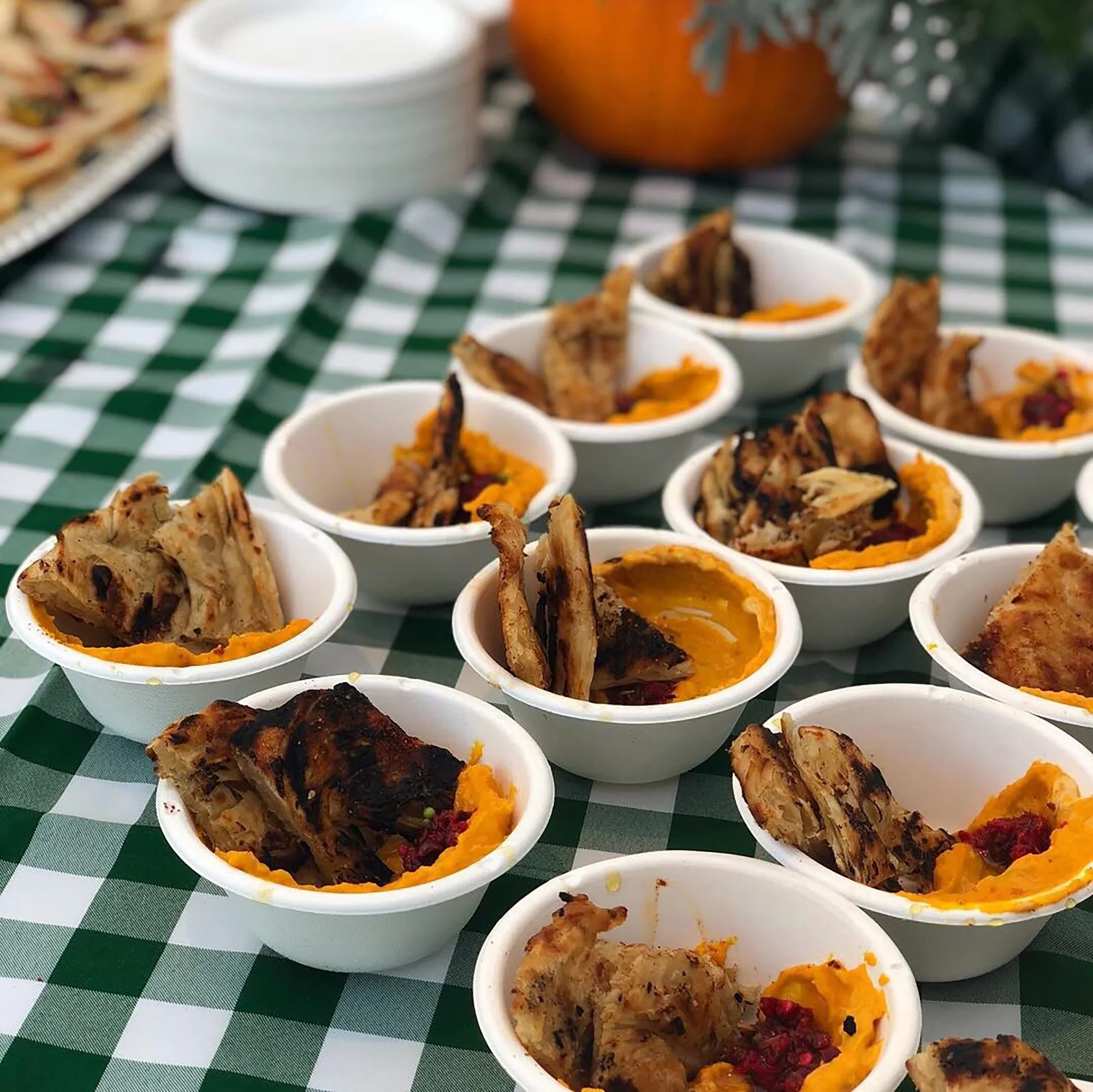 Vanguard Renewable & Compostable Molded Fiber Bowl, 6oz.