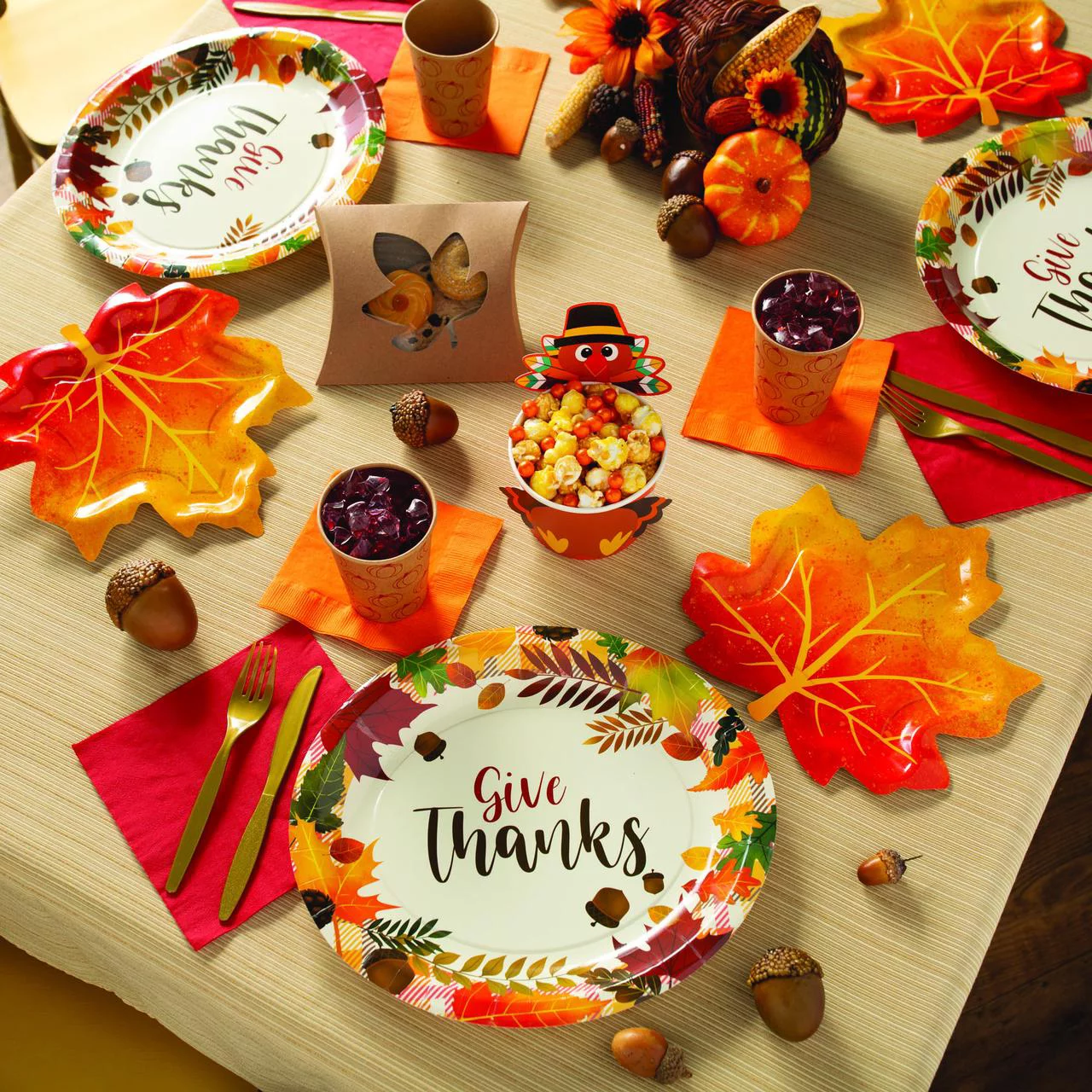 Give Thanks Thanksgiving Paper Banquet Plates - 25 Ct.