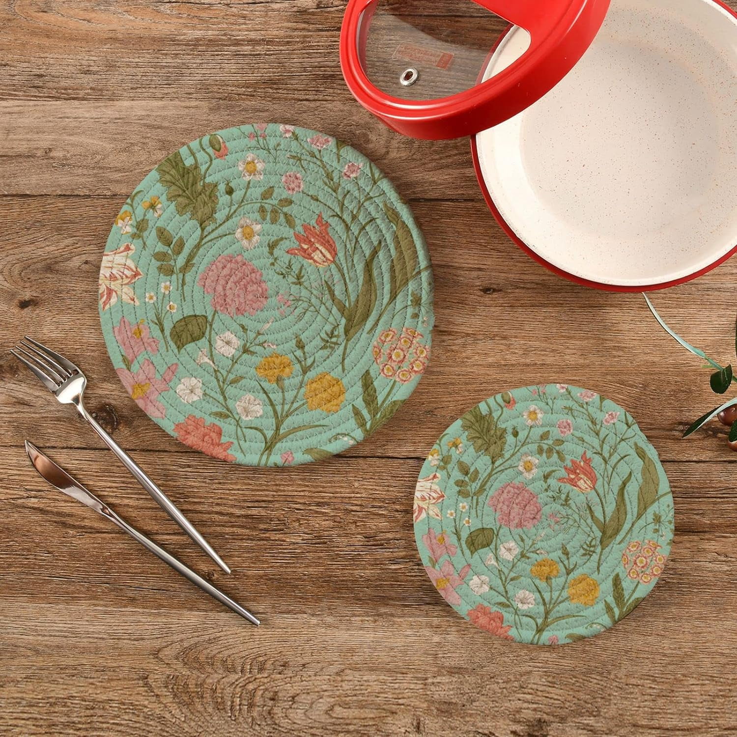SKYSONIC Pot Holders Trivets set, 2 Pcs,Floral Pattern Shabby Chic Flower Potholders for Kitchen Thread Weave Trivets for Hot Dishes/Pot/Bowl/Teapot/Hot Pot Holders