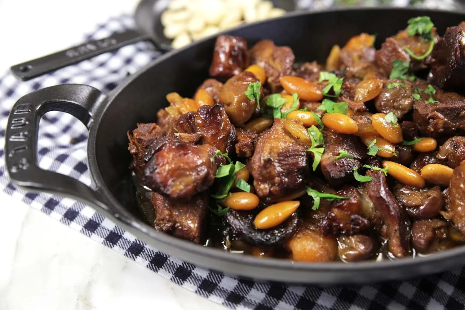 Cast Iron 14.5-Inch X 11.2-Inch Oval Baking Dish - Matte Black, Made In France