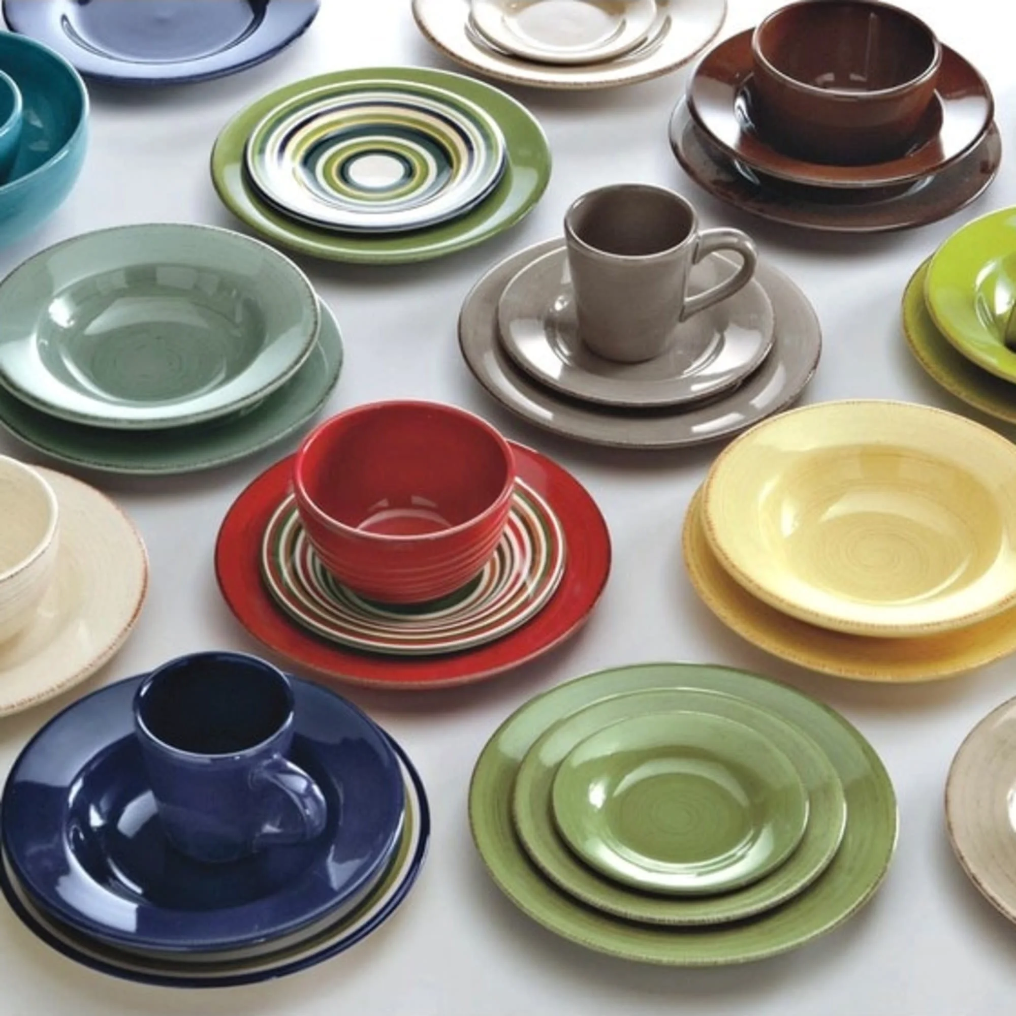 Tag Sonoma 16 Piece Dinnerware Set