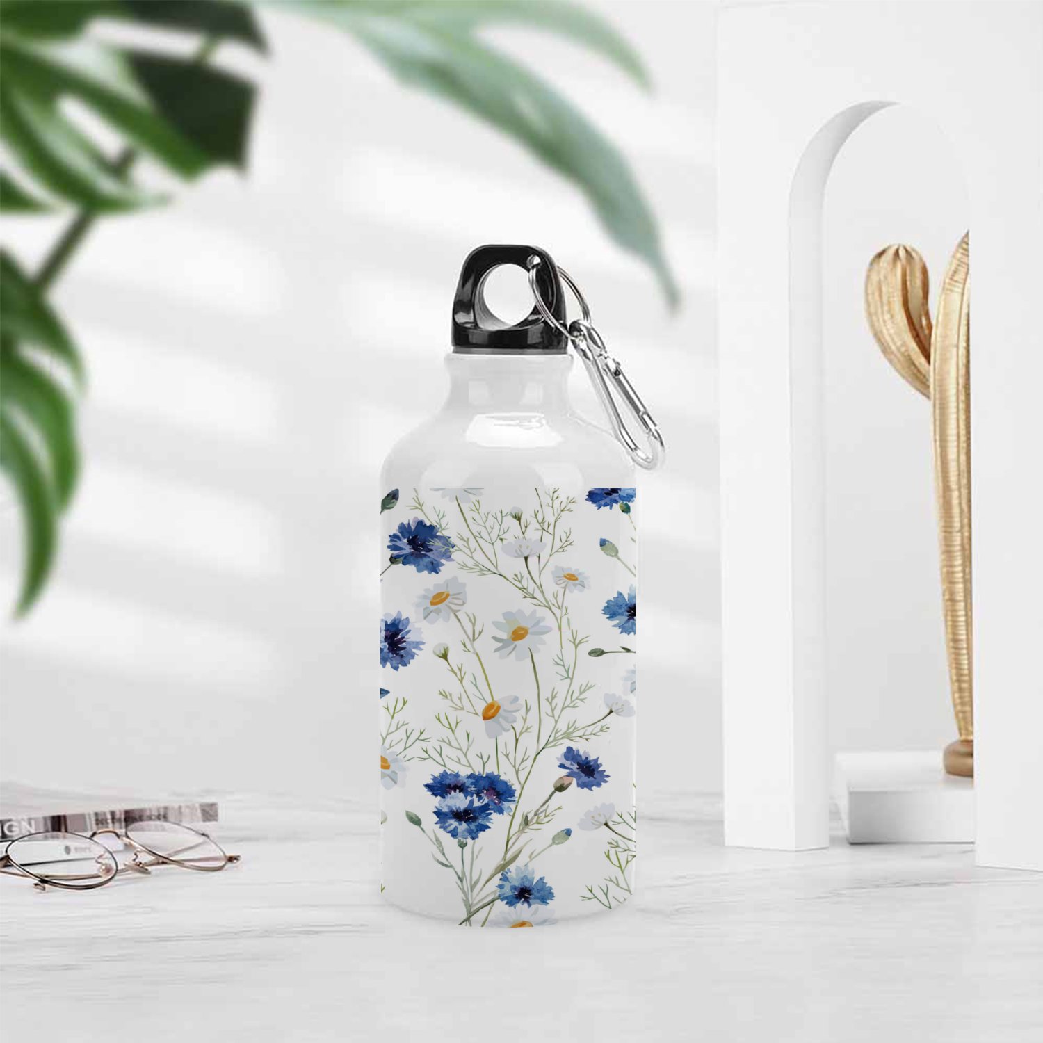 GZHJMY Sports Water Bottles, Blue Flowers Large Capacity Aluminium Portable Leakproof Lightweight Drink Bottles for Fitness and Outdoor Enthusiasts