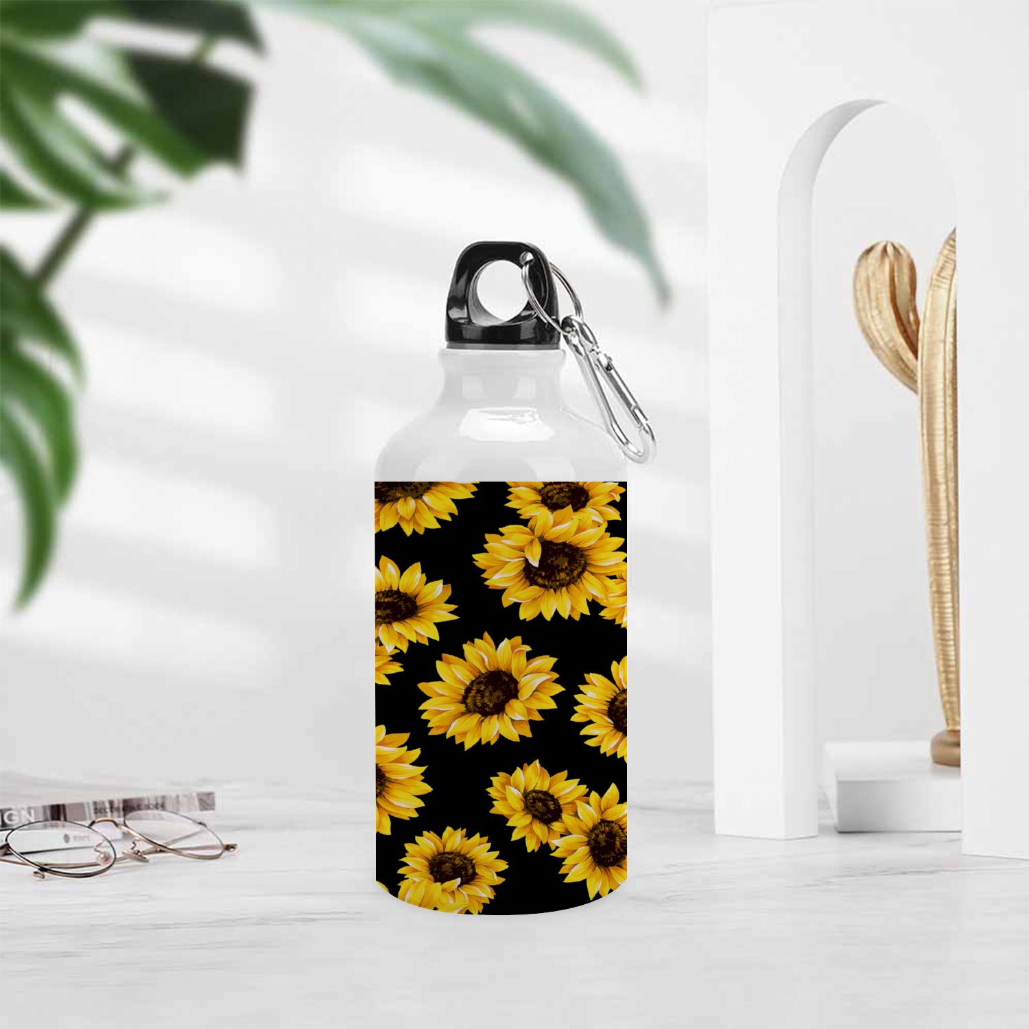 GZHJMY Sports Water Bottles, Sunflower on Black Background Large Capacity Aluminium Portable Leakproof Lightweight Drink Bottles for Fitness and Outdoor Enthusiasts