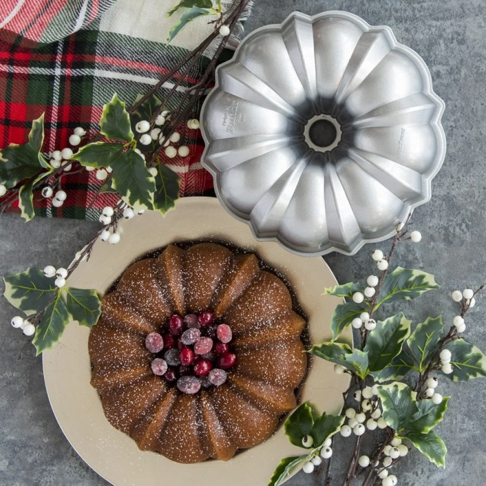 Nordic Ware Original Sparkling Sliver Bundt Pan