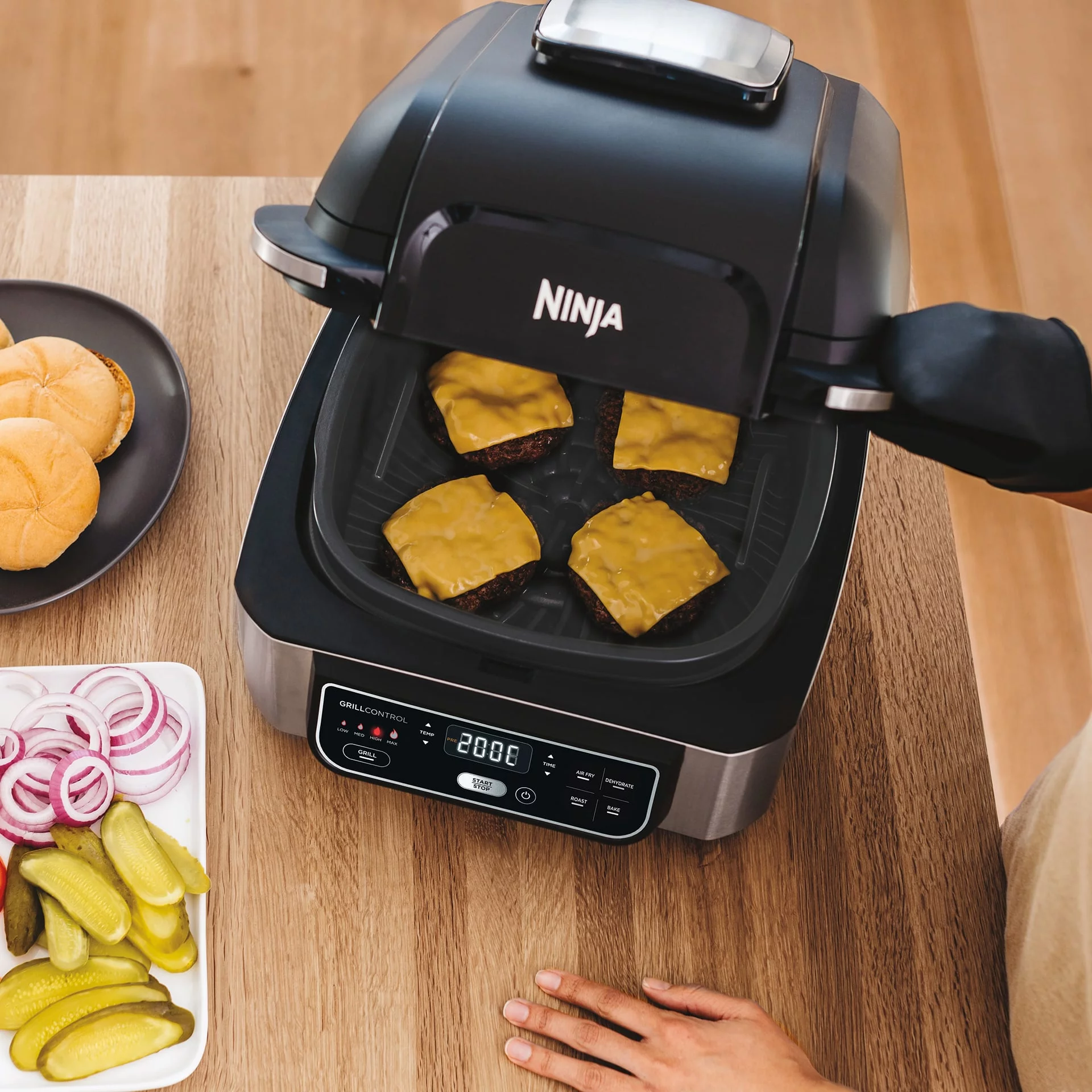 Restored Ninja AG301 Foodi 5-in-1 Indoor Grill with 4-Quart Air Fryer (Refurbished)