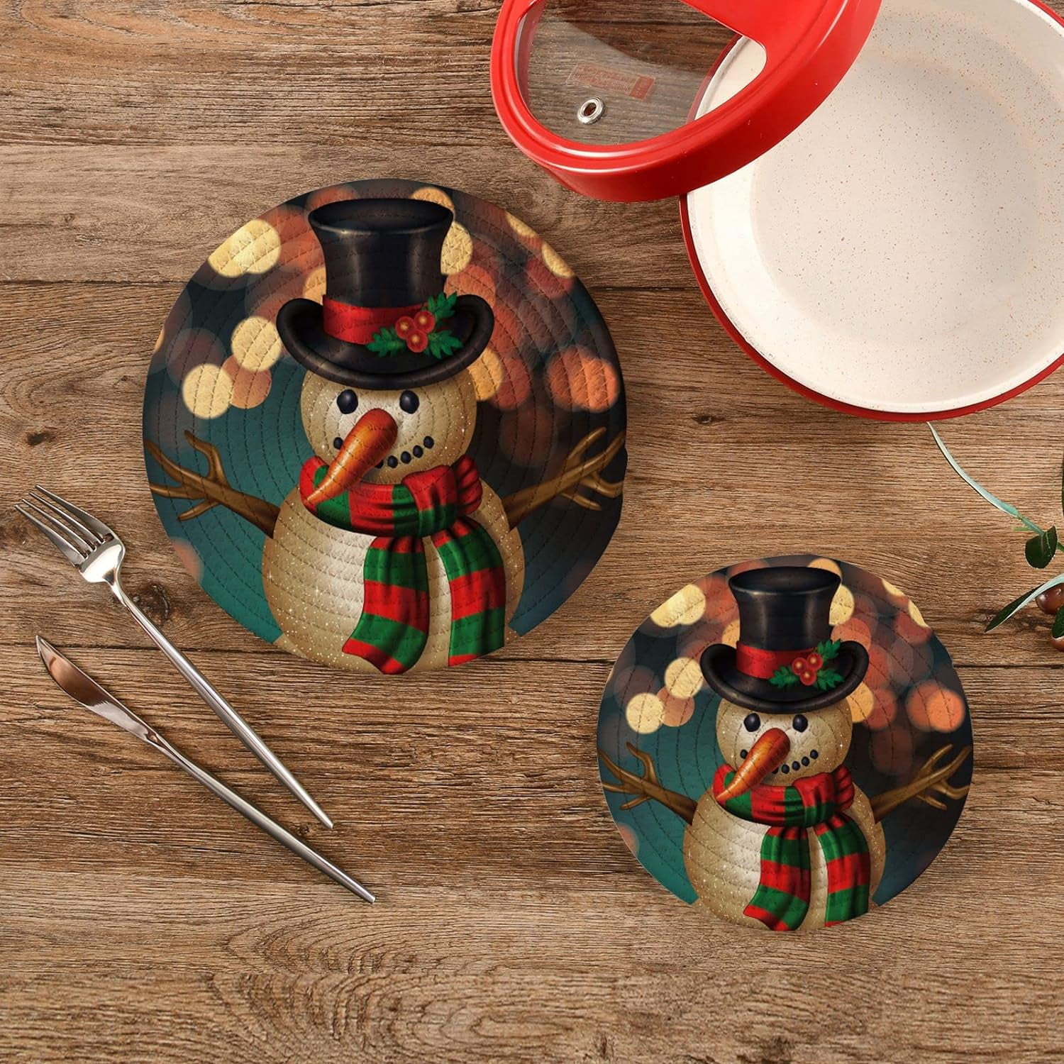 GZHJMY Christmas Snowman Heat Resistant Trivets Potholders 2PCS, Round Cotton Weave Handmade Pot Holder, Non-Slip Hot Mats Kitchen Dining Plate Mat for Kitchen Pans Bowl Teapot