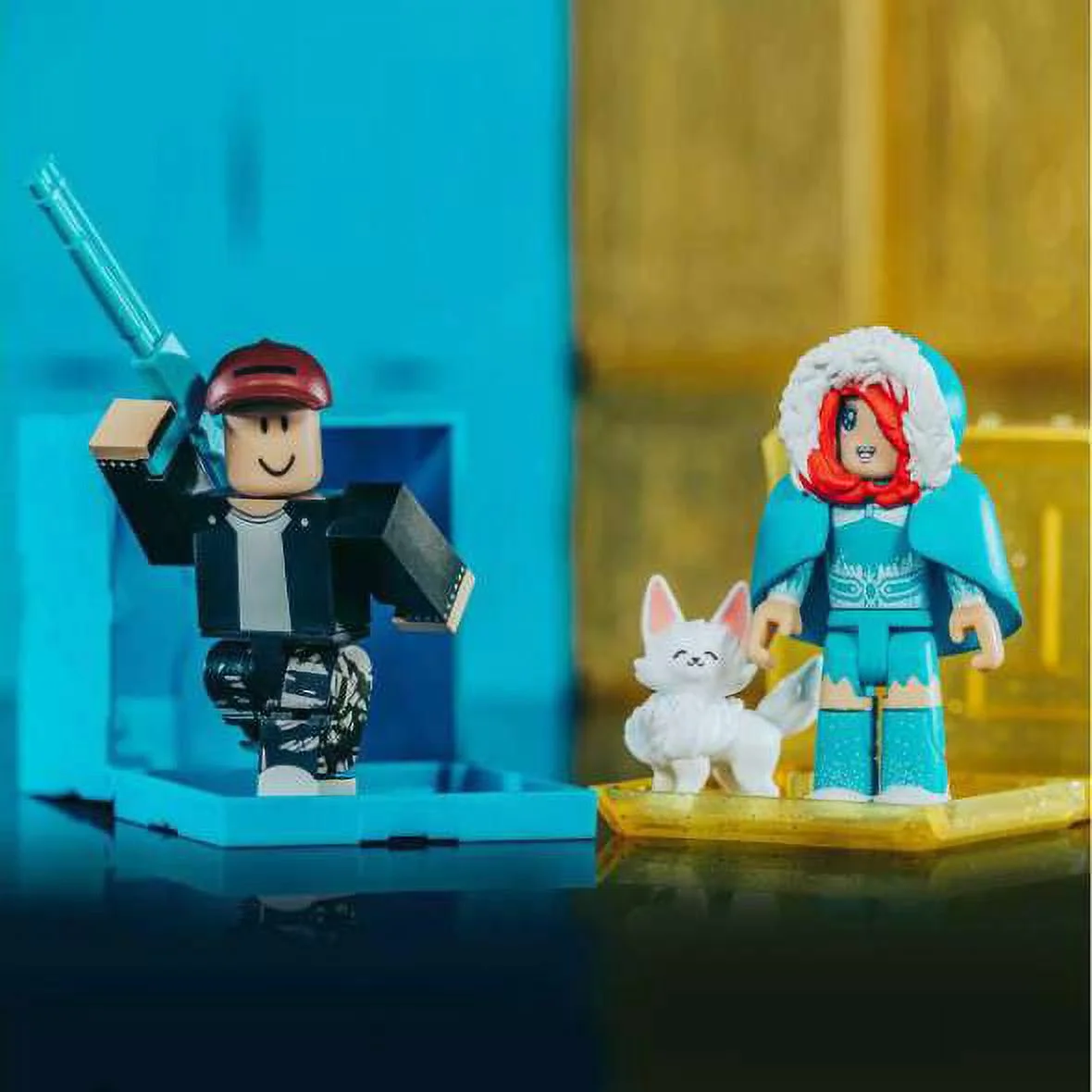Roblox Series 9 & Celebrity Series 7 Mystery 2-Pack Set (Bonus Gizmo Egg Virtual Item Code Included!)