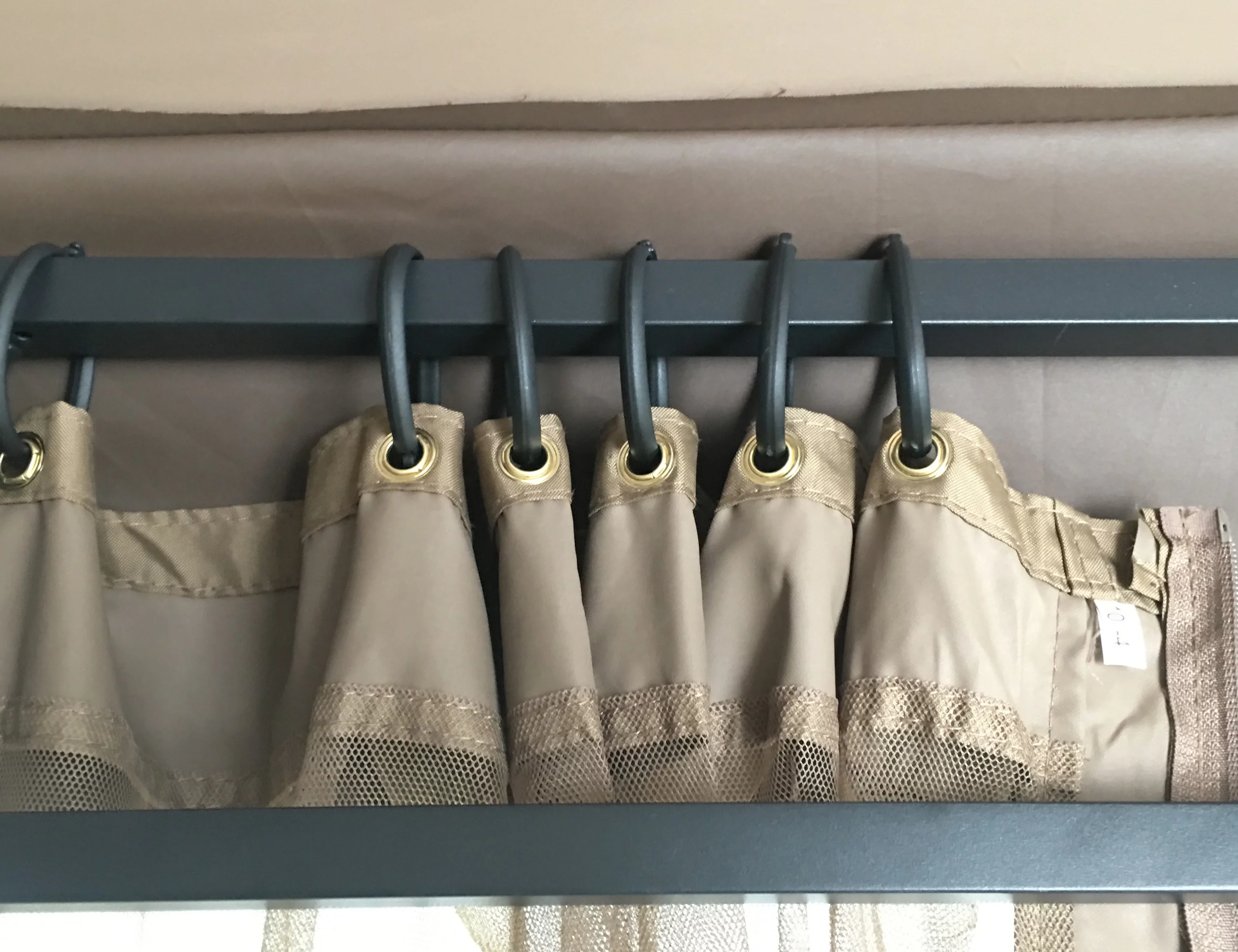 APEX GARDEN Symphony III 10' x 10' Single-Tier Steel Gazebo with Mosquito Net, Privacy Screen and Planter Holders