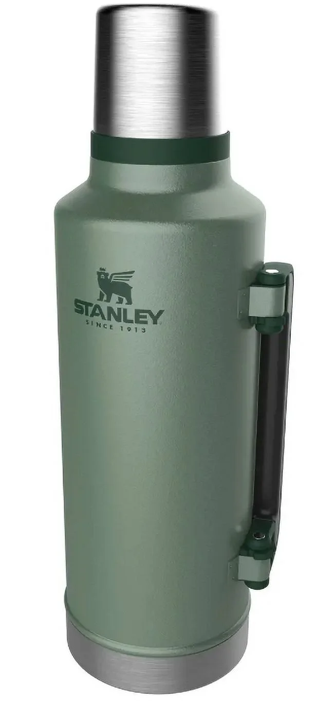 STANLEY CLASSIC LEGENDARY BOTTLE | 2 QT - HAMMERTONE GREEN