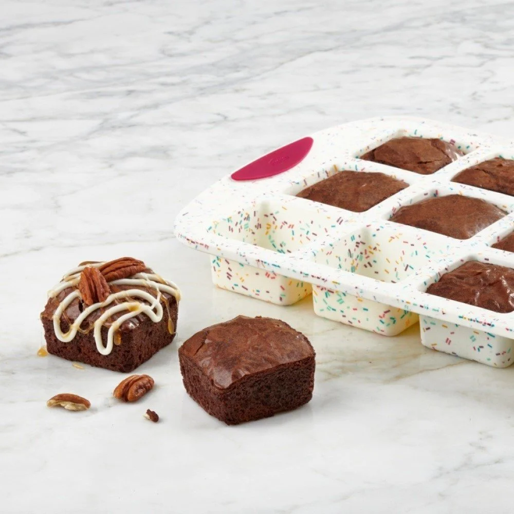 Trudeau White Confetti Silicone 12-Count Brownie Pan