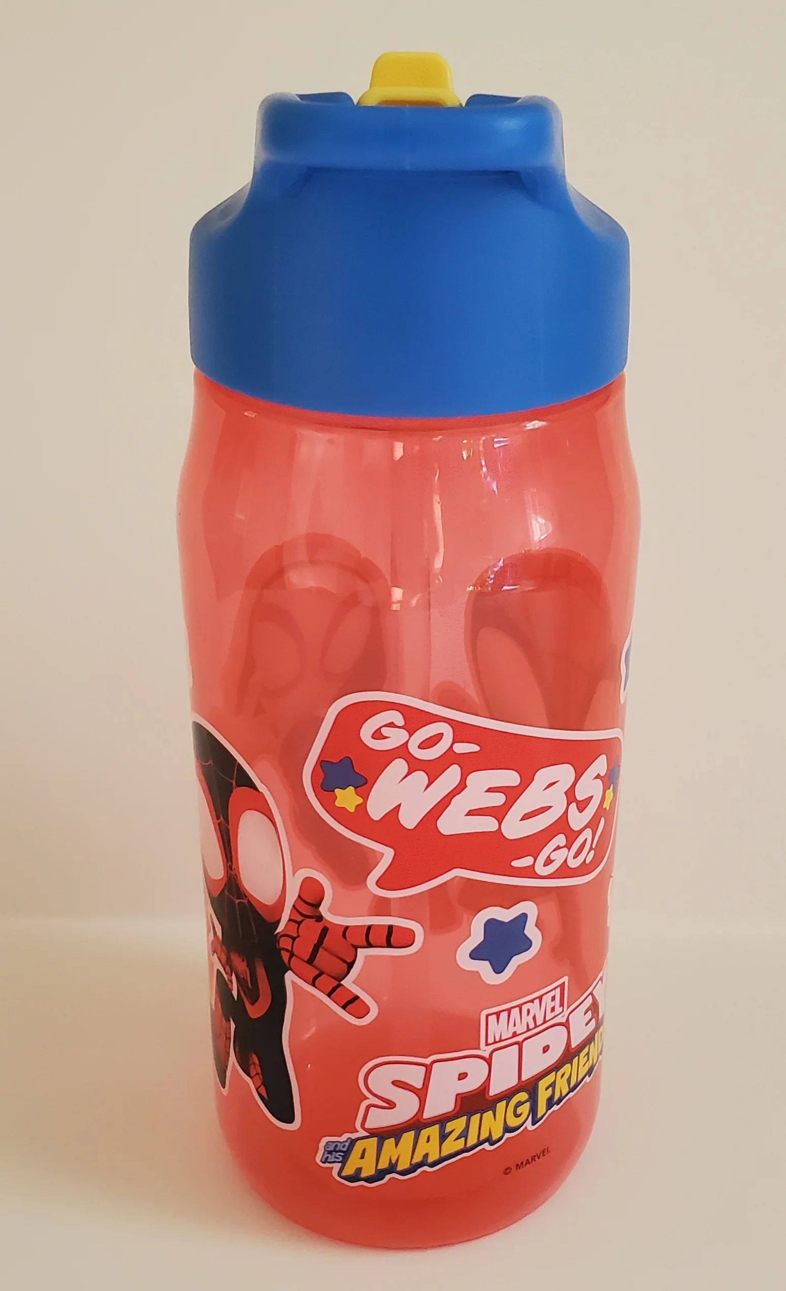 Marvel Spider-Man Characters Sip Bottles, 16 oz. With Bonus 6 Pack Sugar Free Drink Mix