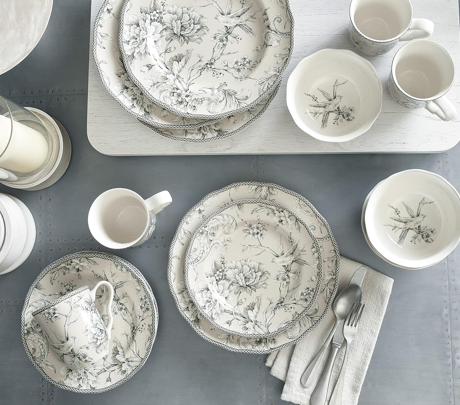 Adelaide 16-Piece Porcelain Dinnerware Set With Round Plates, Bowls, And Mugs, Antique White