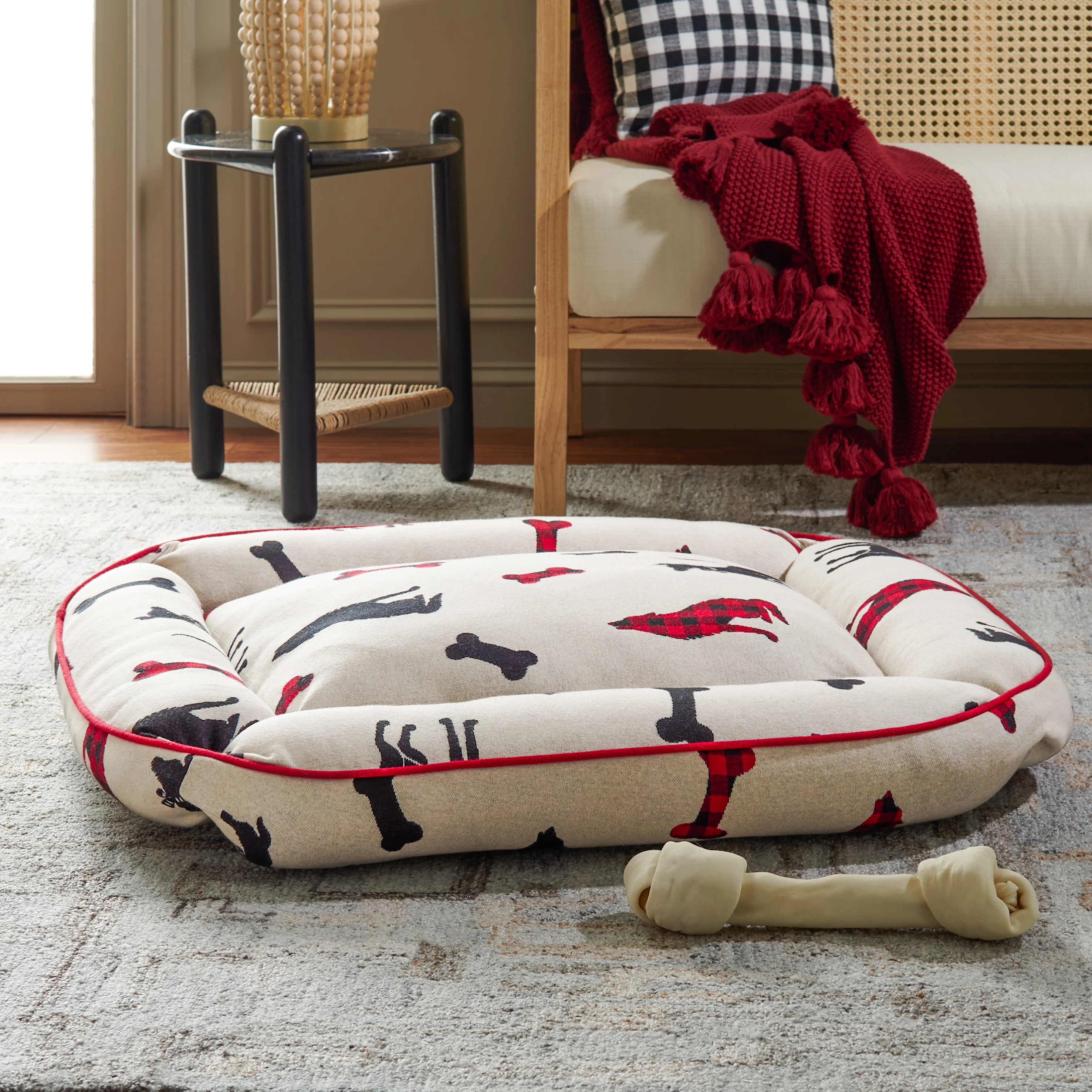 SAFAVIEH Raddax Regular Pillow Style Dog Bed, Ivory/Red