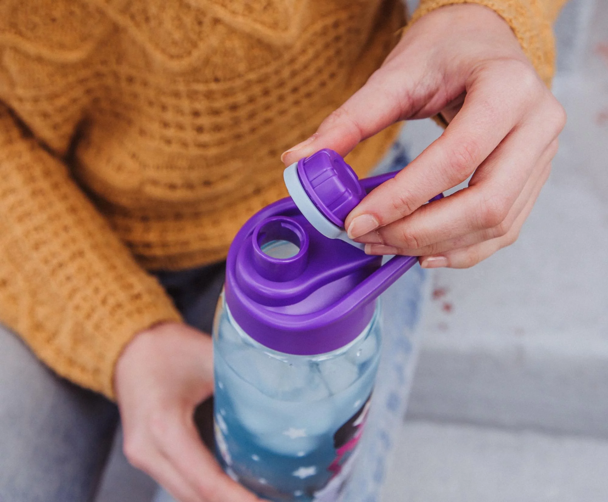 Steven Universe Characters Water Bottle With Screw-Top Lid | Holds 28 Ounces