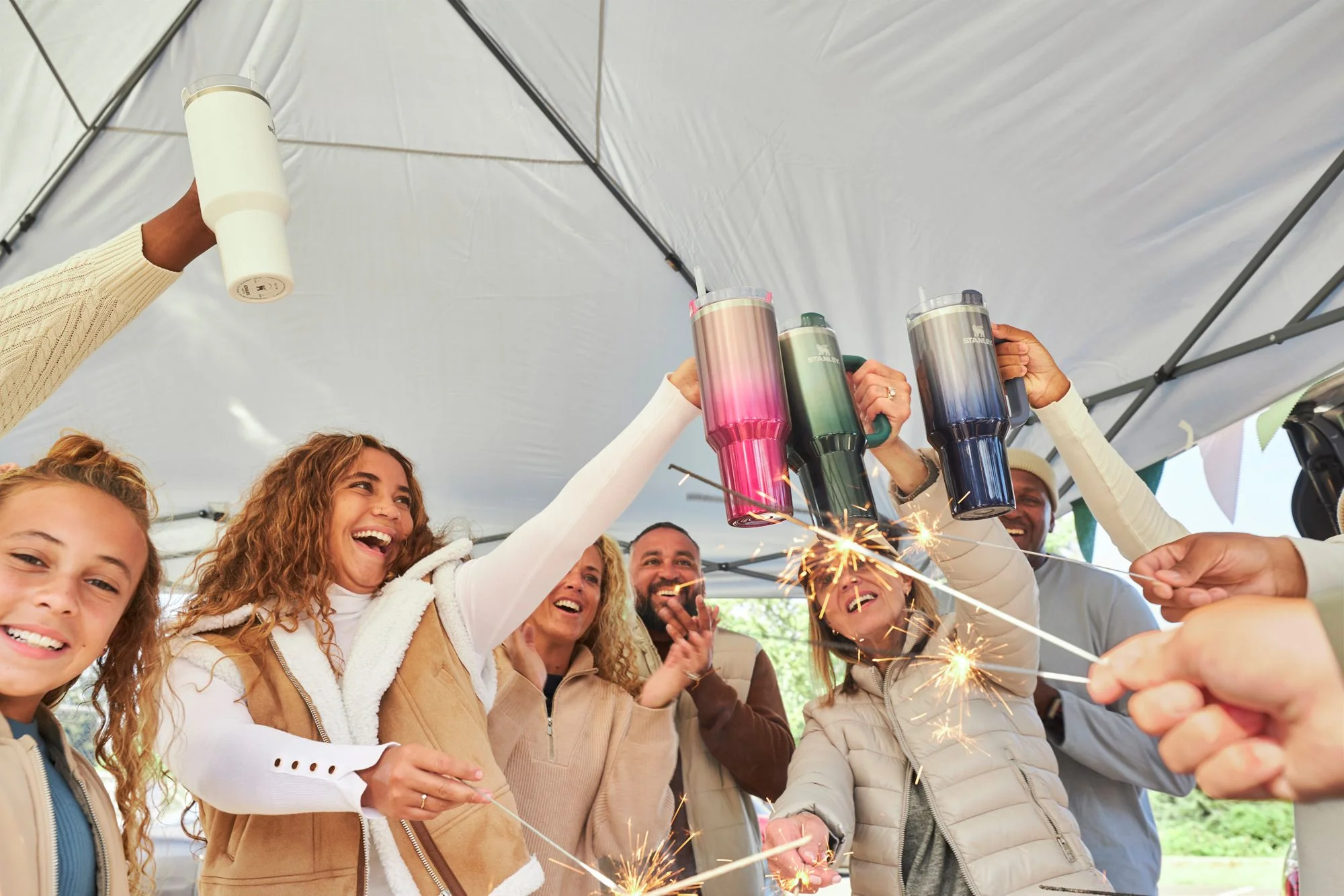 Stanley 40z Tumbler Cup Camelia Gradient Pink