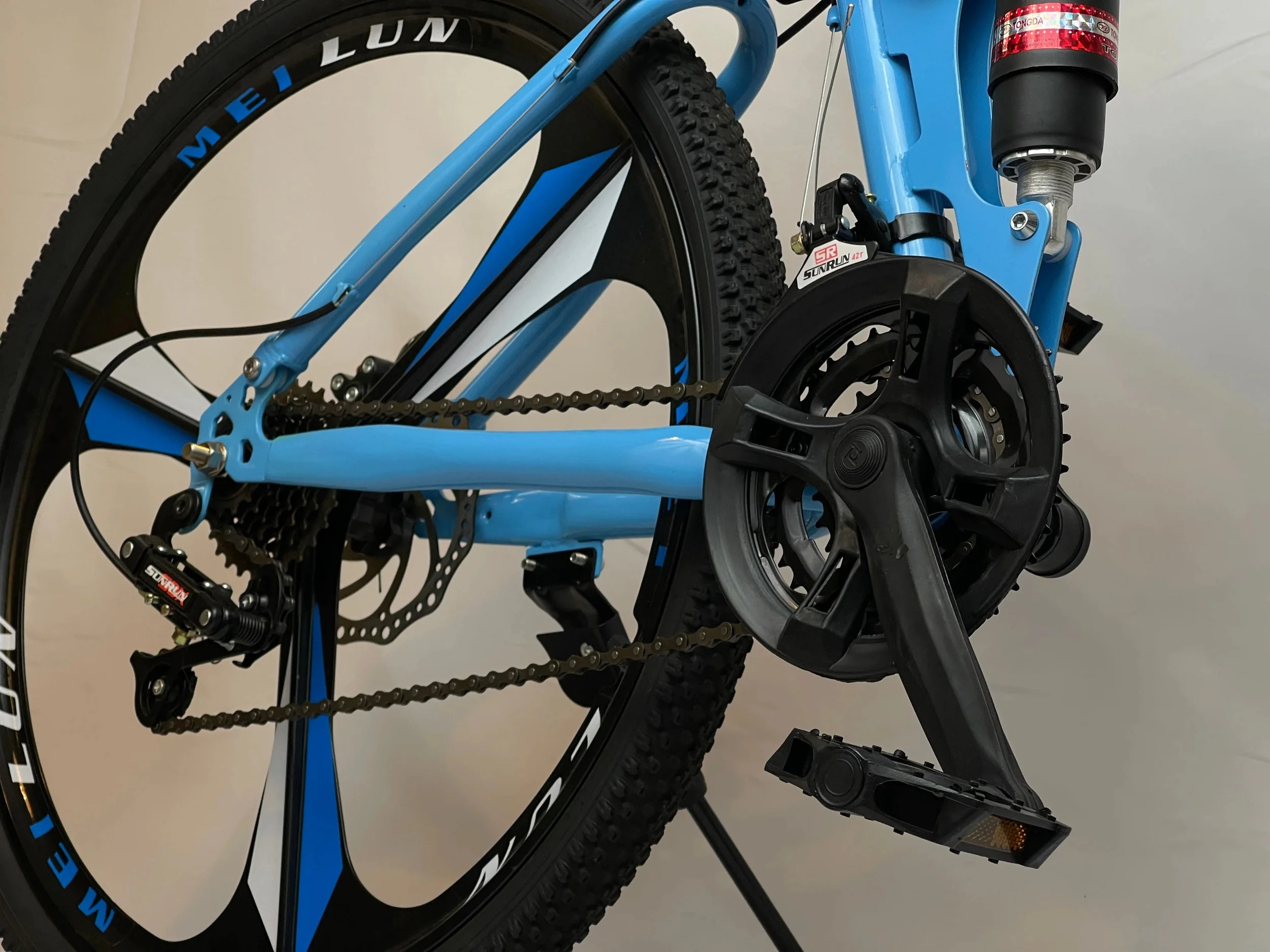 Verttire E-Bike Bundle w/ Folding 21 Speed Mountain Bike + Verttire E-Bike Kit