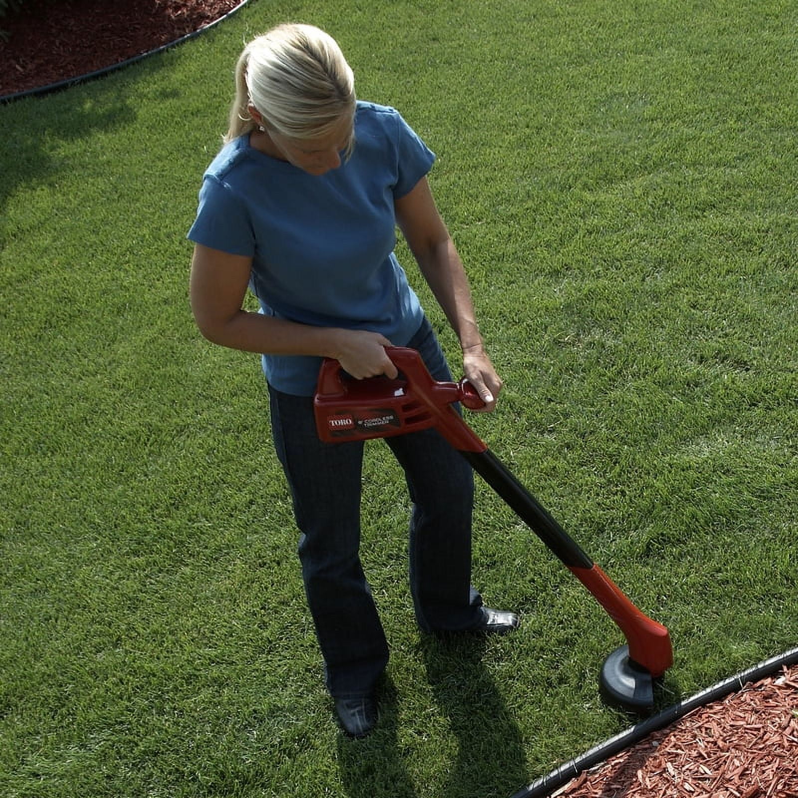 Toro Nickel Cadmium Straight Shaft Battery String Trimmer