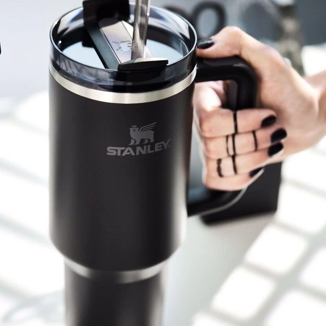 NEW St-an-ley 40 oz Quencher H2.0 FlowState Tumbler