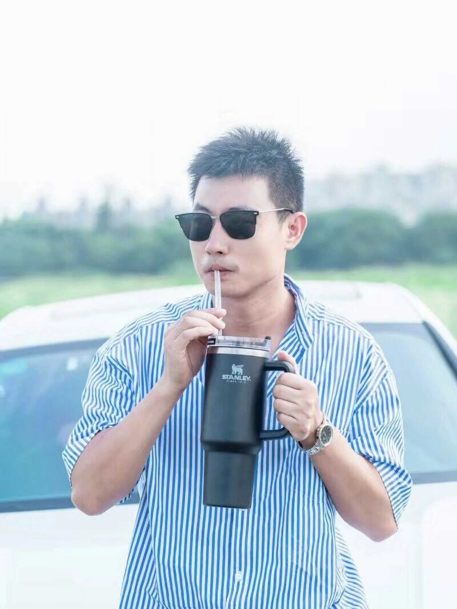 NEW St-an-ley 40 oz Quencher H2.0 FlowState Tumbler