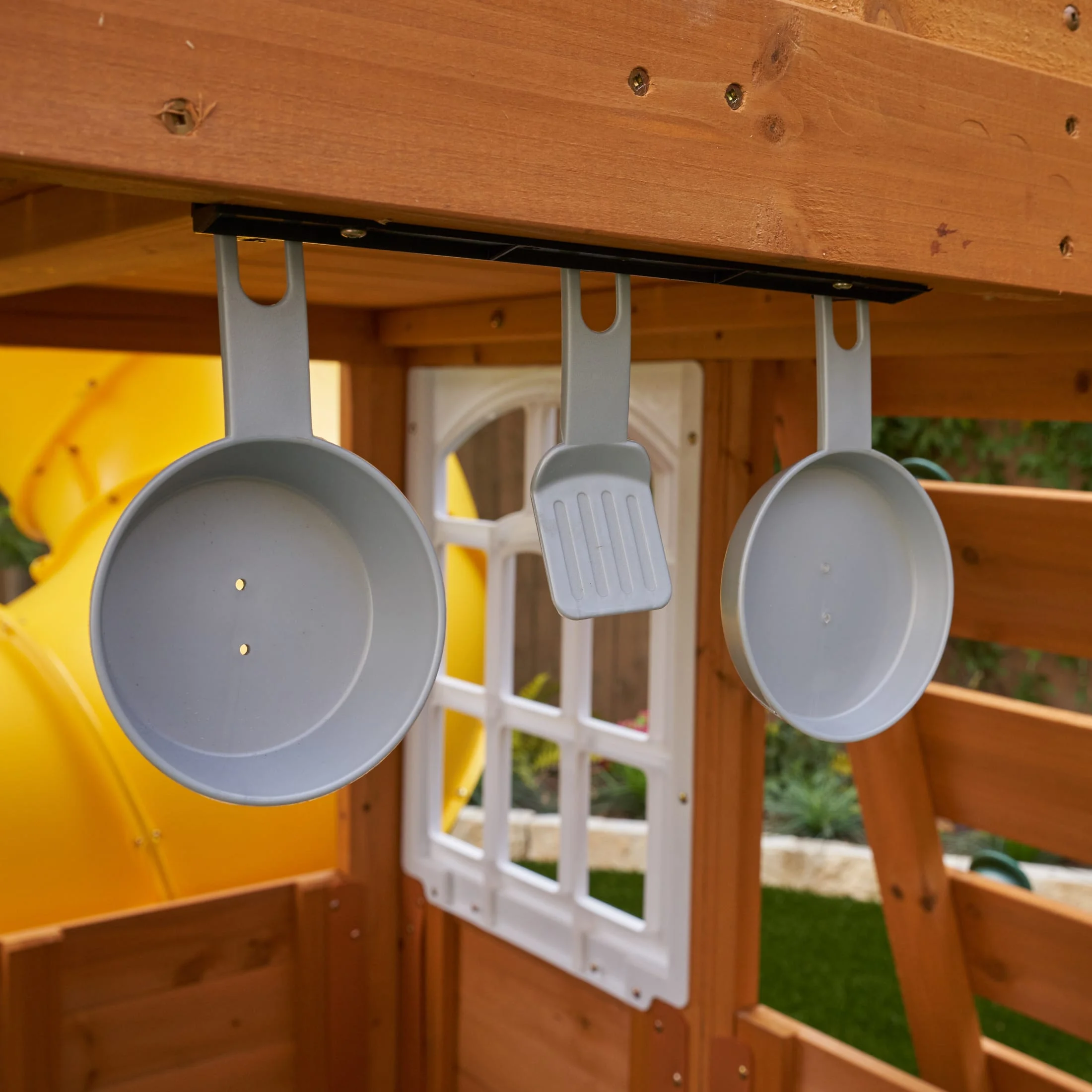 KidKraft Castlewood Wooden Swing Set / Playset with Clubhouse, Mailbox, Slide and Play Kitchen