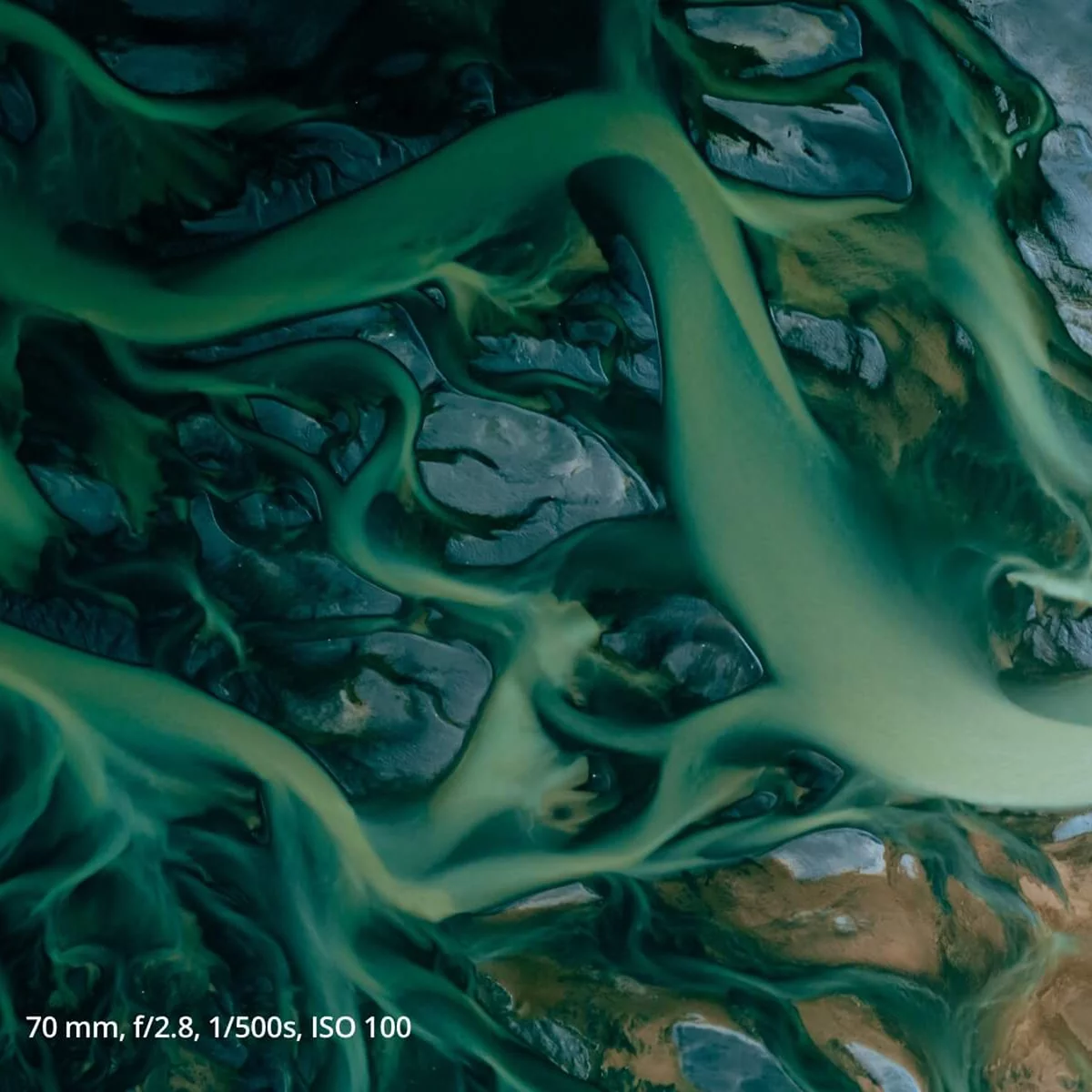 DJI Mavic 3 Pro with DJI RC (Screen Remote Controller), Flagship Triple-Camera Drone with 4/3 CMOS Hasselblad Camera, 43-Min Flight Time, and 15km HD Video Transmission - (Open Box)