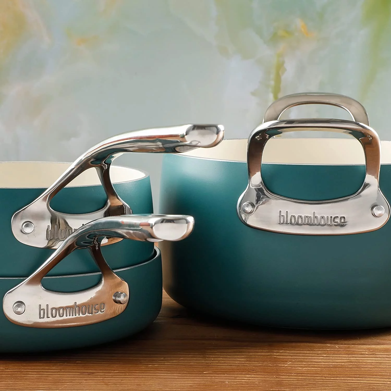 - Oprah's Favorite Things - 12 Piece Aluminum Enamel Cookware Set w/ Non-stick Non-toxic Ceramic Interior  Ceramic Steamer Insert  & 12 Protective Care Bags - Agave Blue
