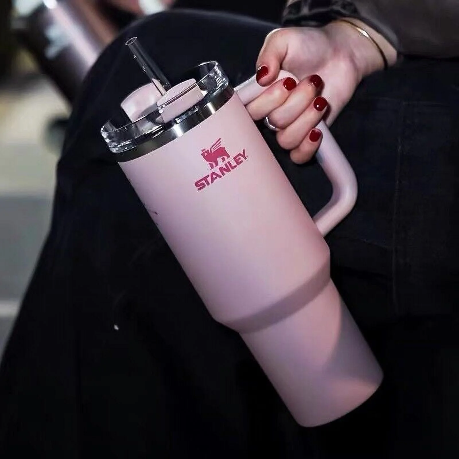 NEW St-an-ley 40 oz Quencher H2.0 FlowState Tumbler