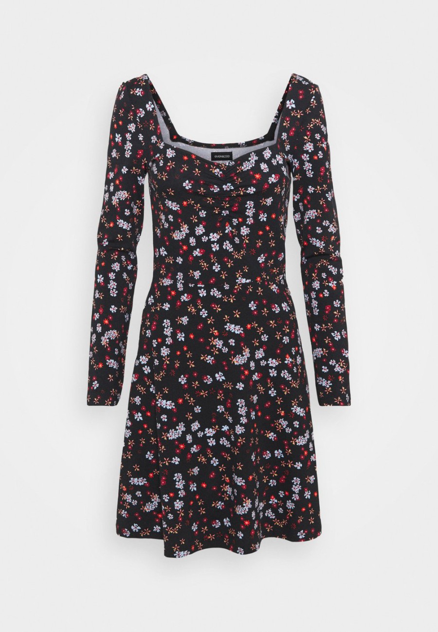 Clearance Even&Odd Assurance De l’Authenticité Robe en jersey robes col carré femme XS