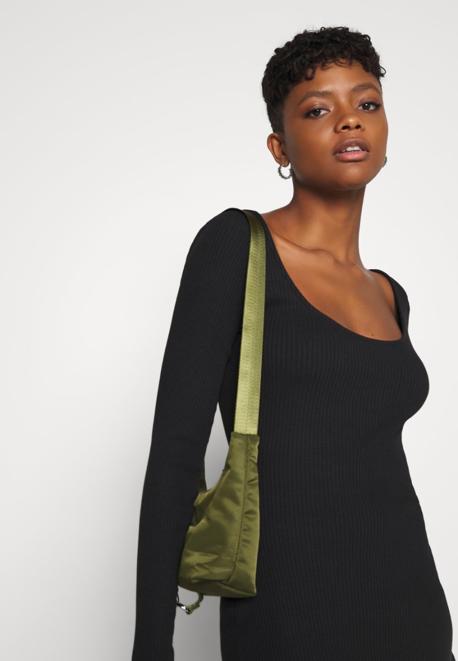 Cheap En Remise Even&Odd Robe en jersey robes encolure large ronde femme XS