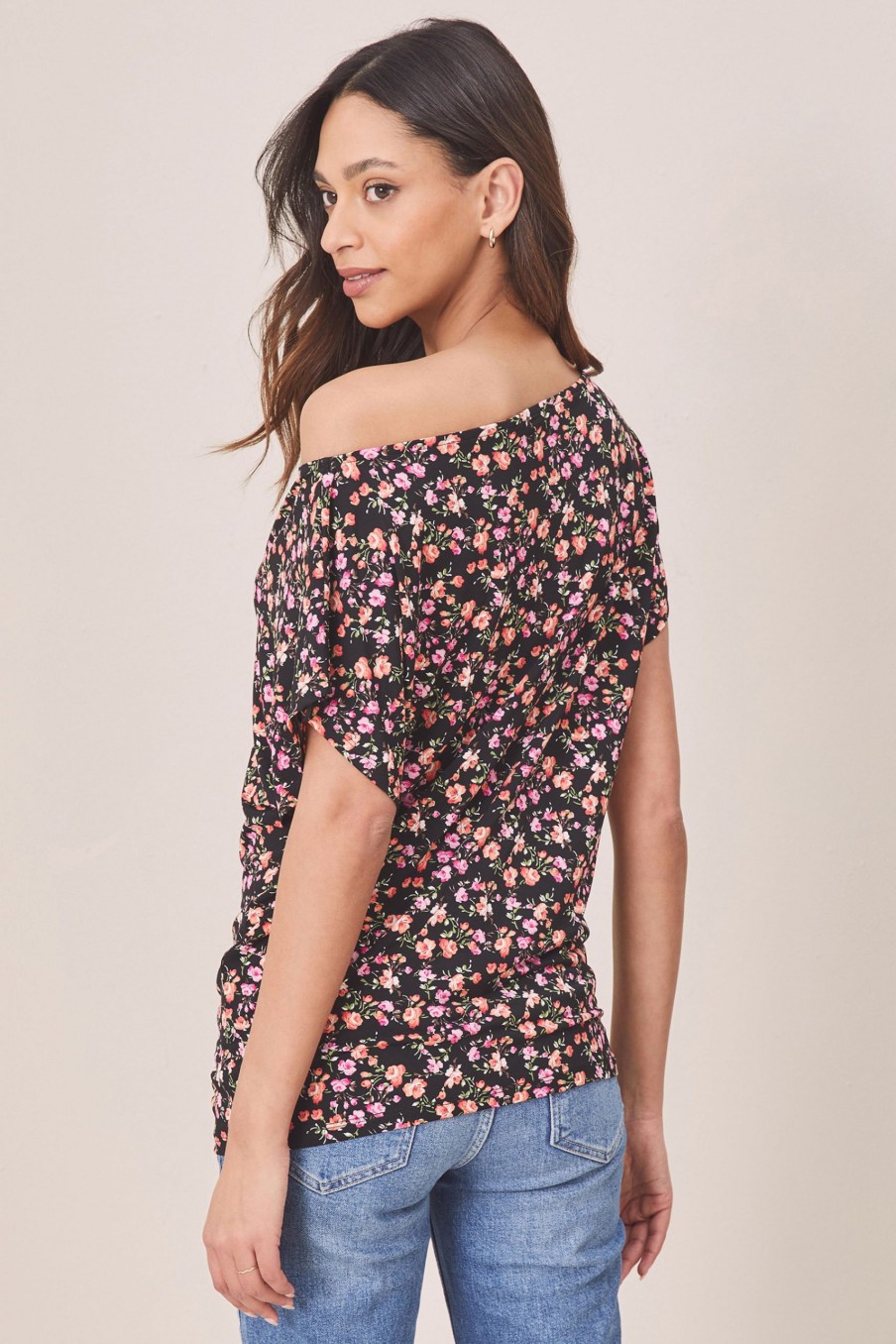 Cheap Lipsy Black Ditsy Short Sleeve Jersey Slash Neck Top UK 6