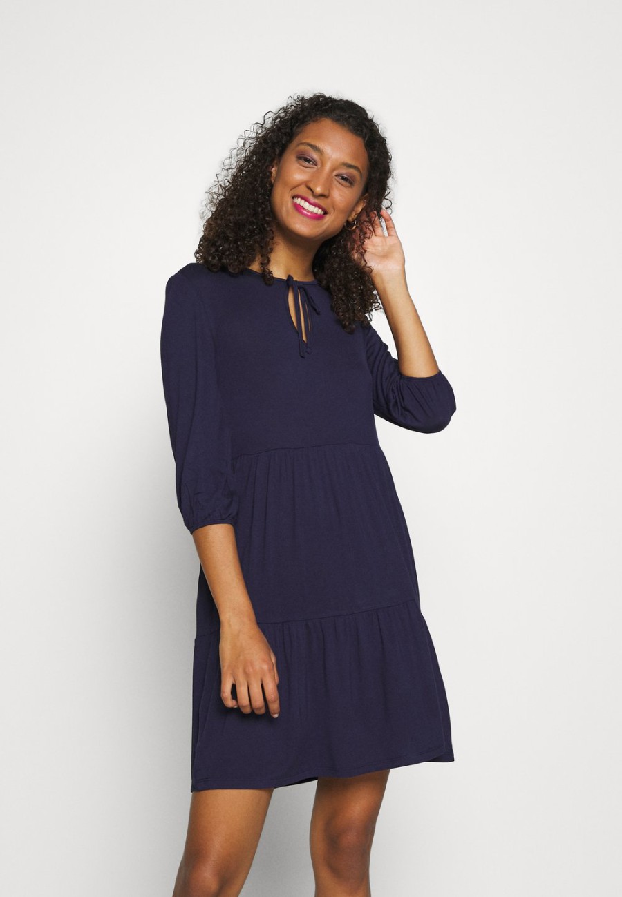Clearance Prix Exclusifs Even&Odd Robe en jersey robes col en v femme XS