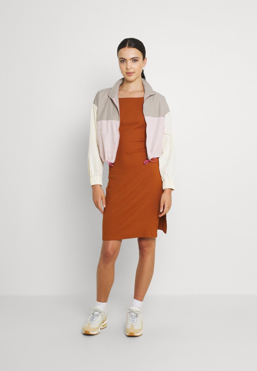 Sale Prix Imbattable Even&Odd Robe en jersey robes couleur unie femme XS