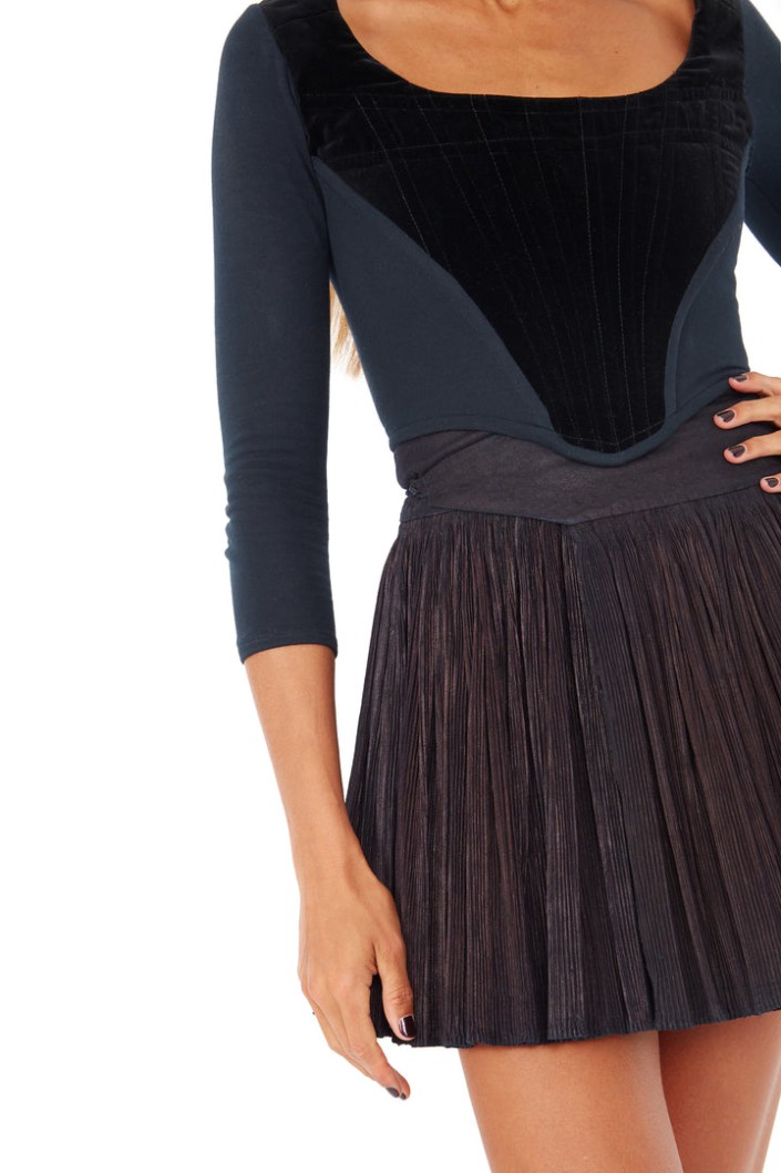 Outlet Annie’s Archive 1990s Vivienne Westwood Black Velvet And Jersey Long Sleeved Corset. Rent: £155/Day