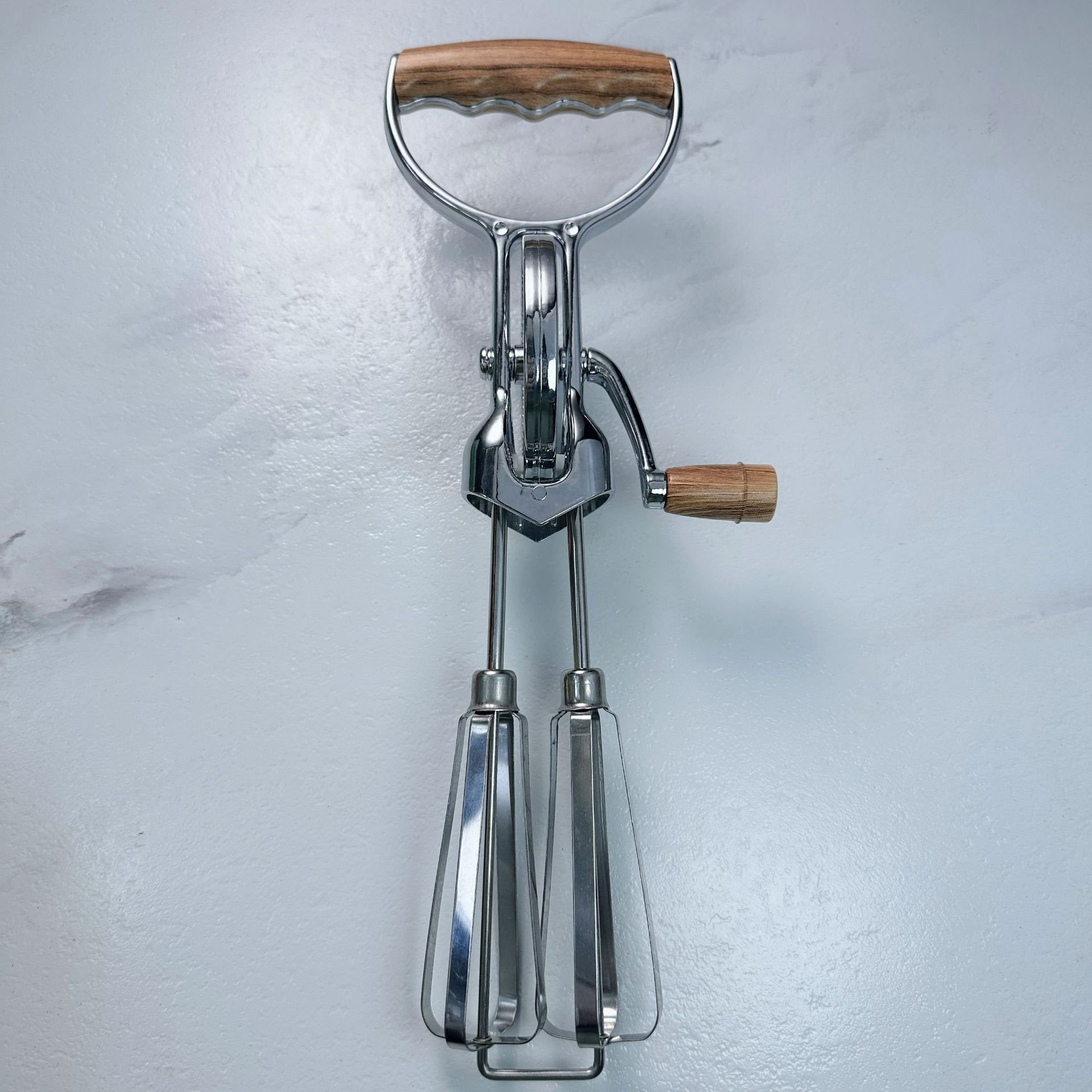 NEWCE Spot wholesale and retail hand-cranked electroplating egg beater two-wheel stainless steel kitchen mixer cake baking tools NEWCE  1