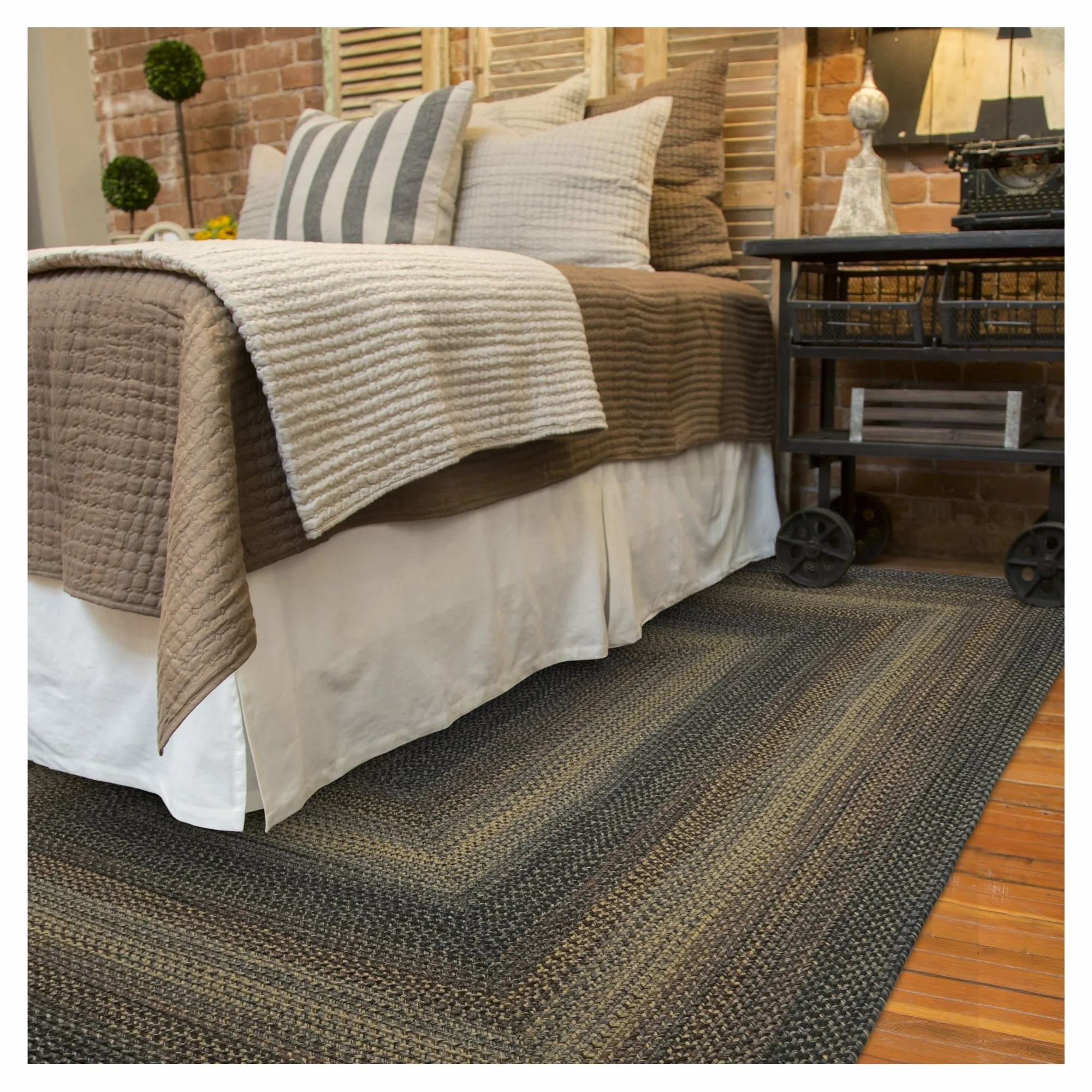 Homespice, Black Forest Rugs for Living Room 6x9', Large Braided Area Rugs and Waterproof Outdoor Rugs for Patios