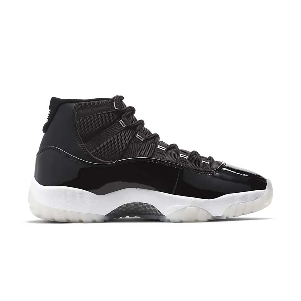 Air Jordan 11 Retro 'Clear Black'
