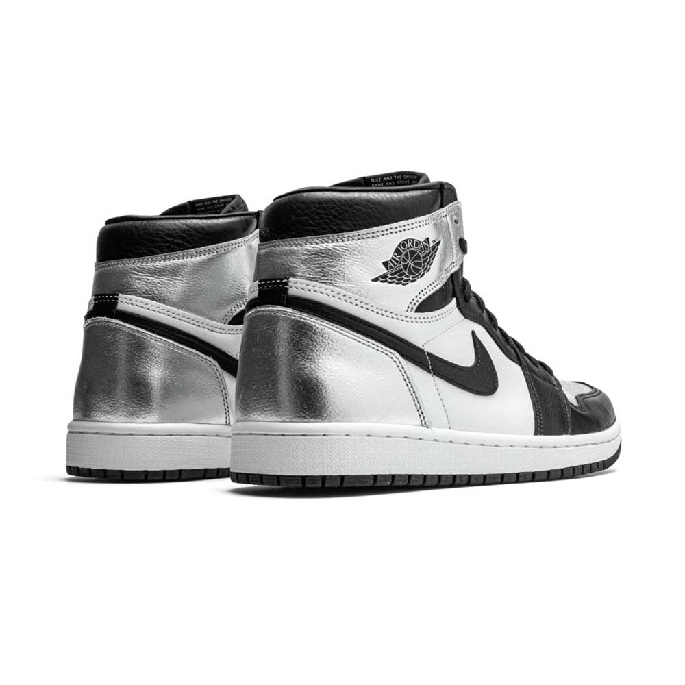 Wmns Air Jordan 1 Retro High OG 'Silver Toe'