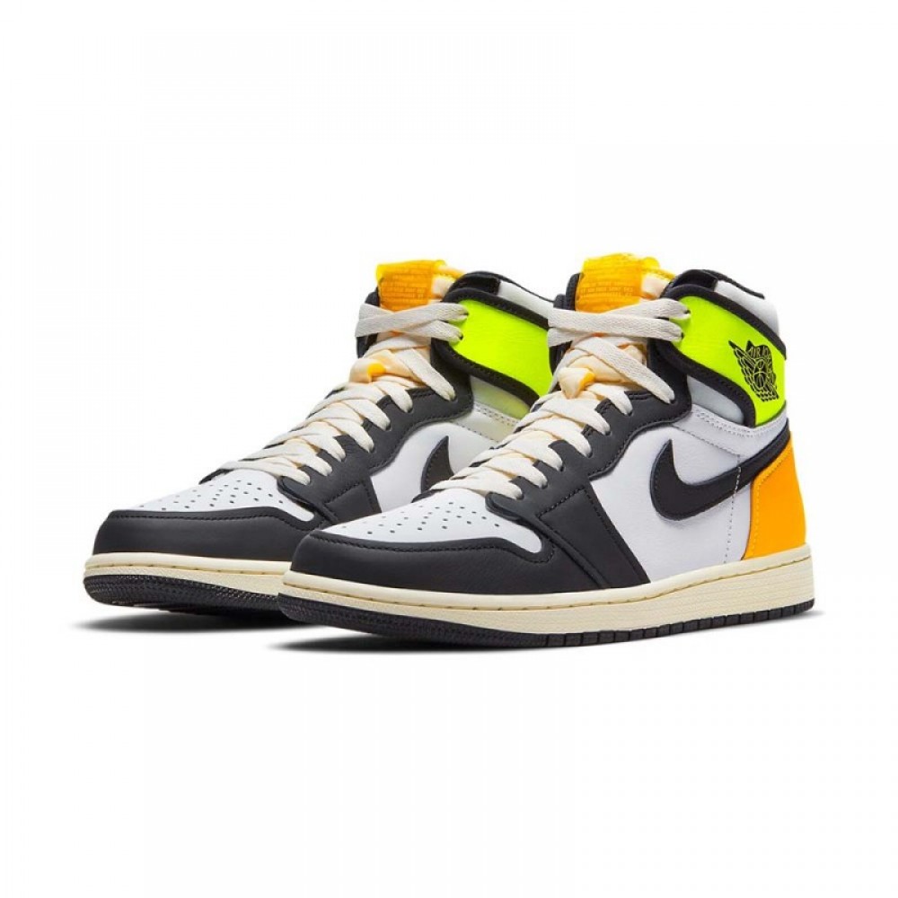 AIR JORDAN 1 RETRO HIGH OG 'VOLT GOLD'