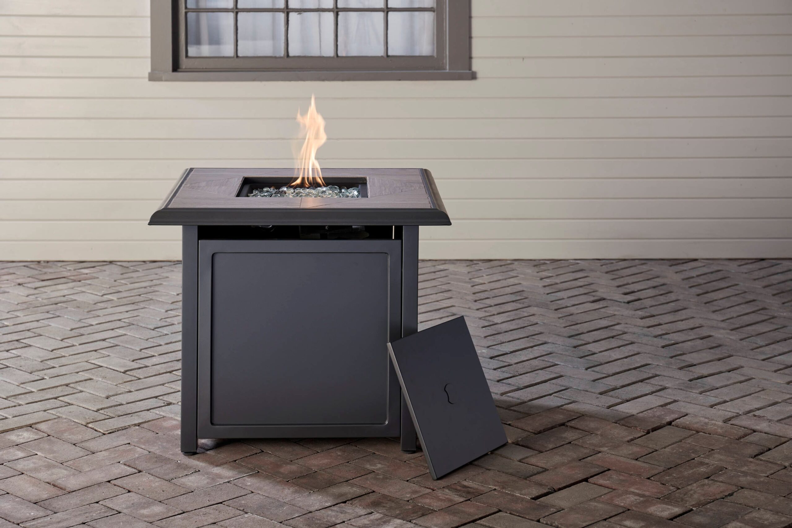 Style Selections 30-in W 40000-BTU Dark Gray Charcoal Tabletop Steel Propane Gas Fire Pit Table