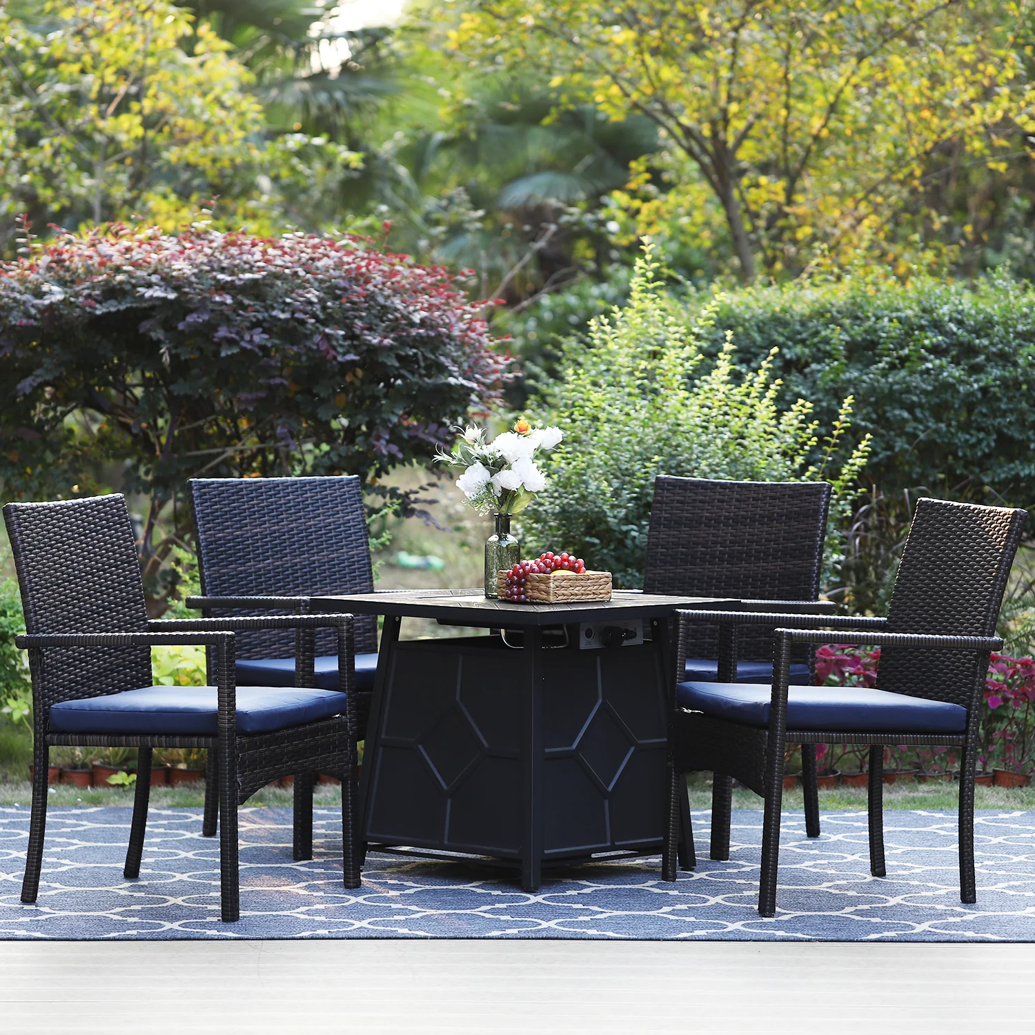 PHI VILLA 5-Piece Patio Set 28