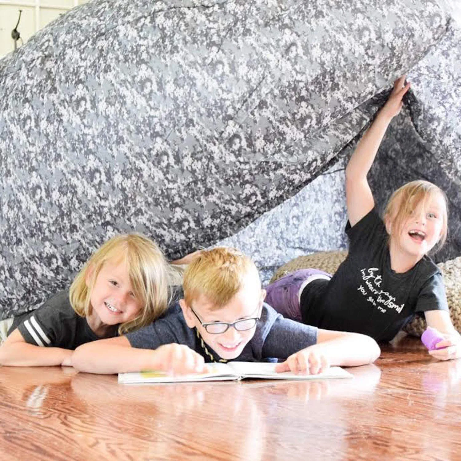The Original AIR FORT Build A Fort in 30 Seconds, Inflatable Fort for Kids (Digi Camo)