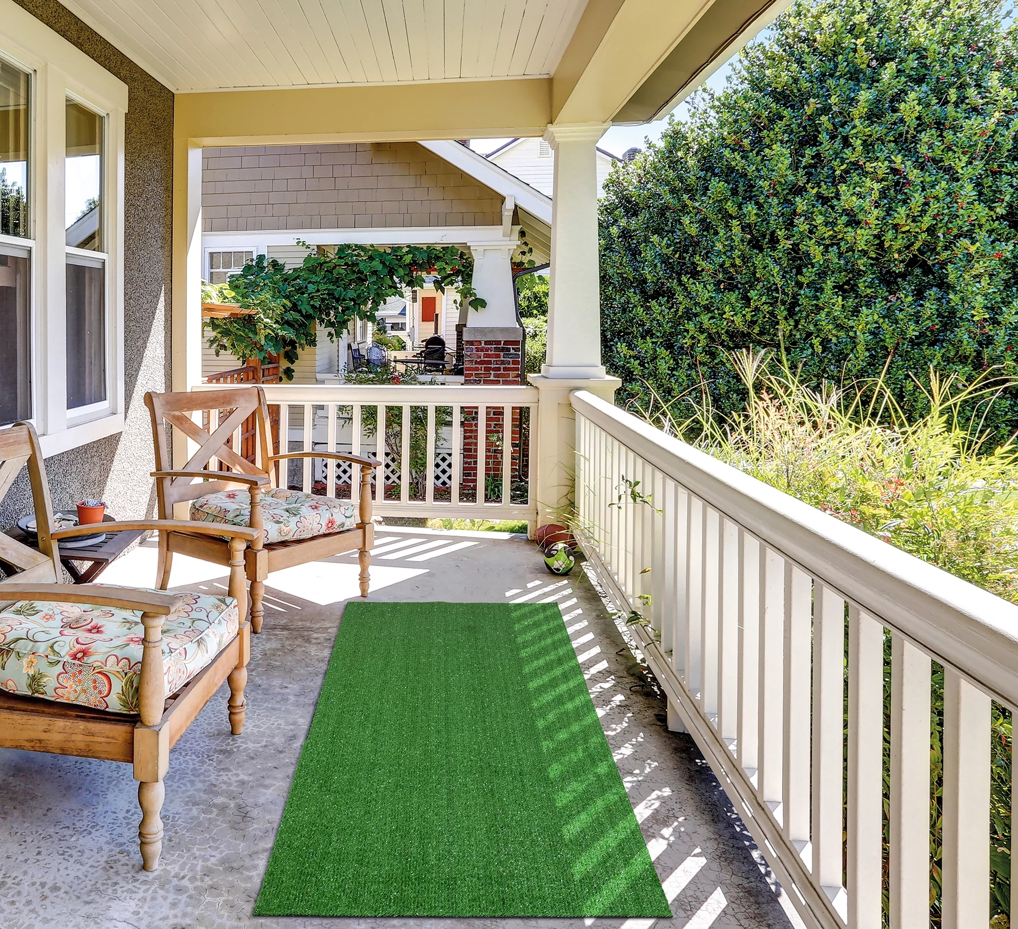 Ottomanson Waterproof 2x5 Indoor/Outdoor Artificial Grass Rug for Patio Pet Deck. 22 x 59. Green