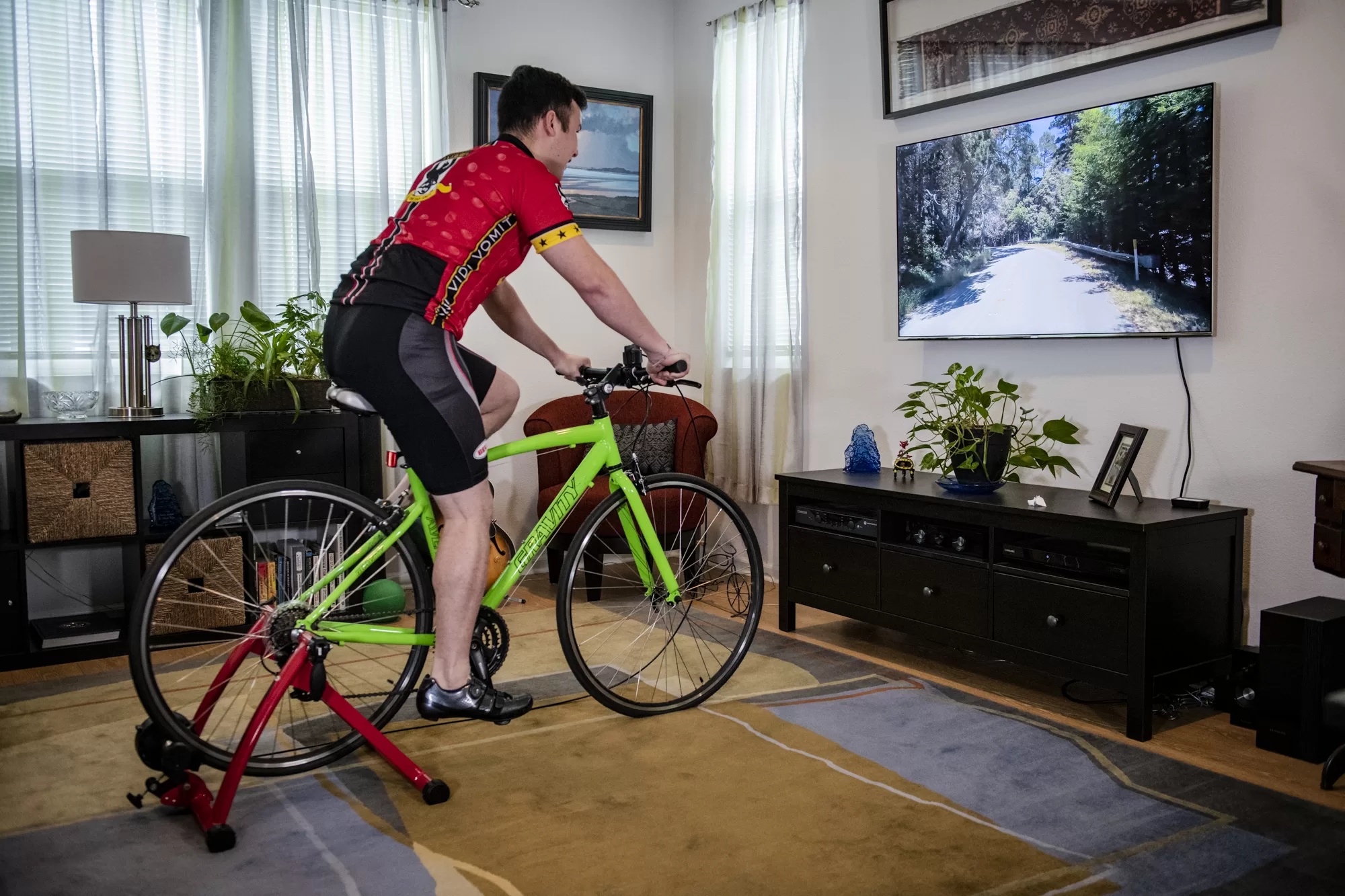 Bell Motivator 2.0 Magnetic Resistance Bike Trainer