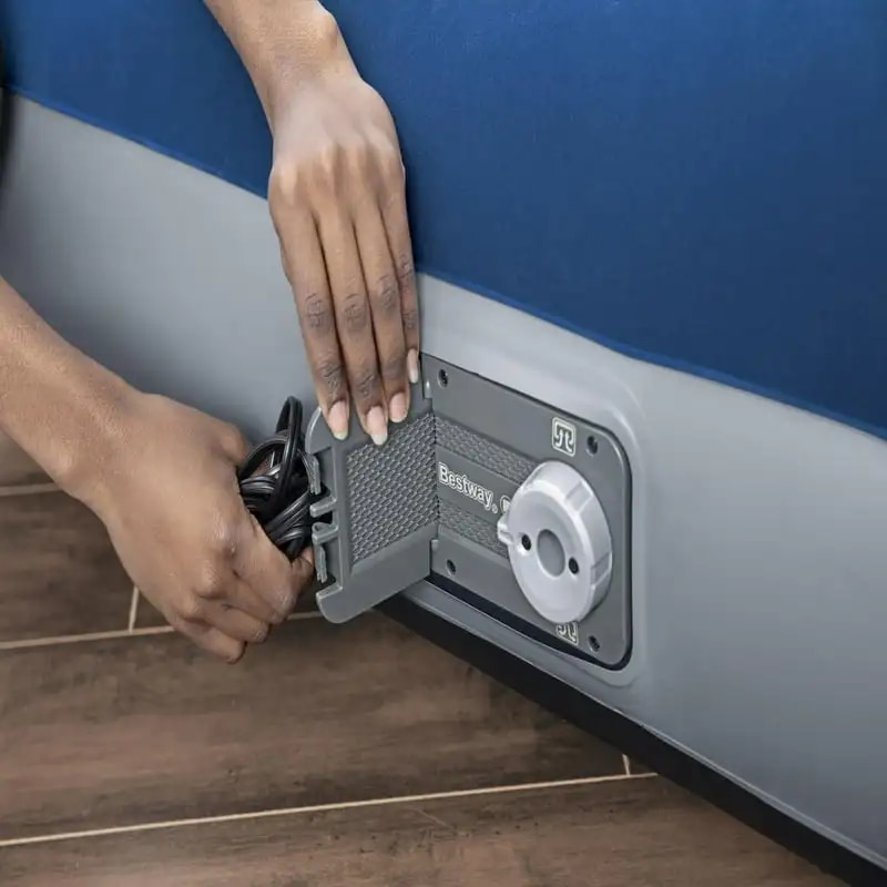 12 tritech twin air mattress with built in pump 8137