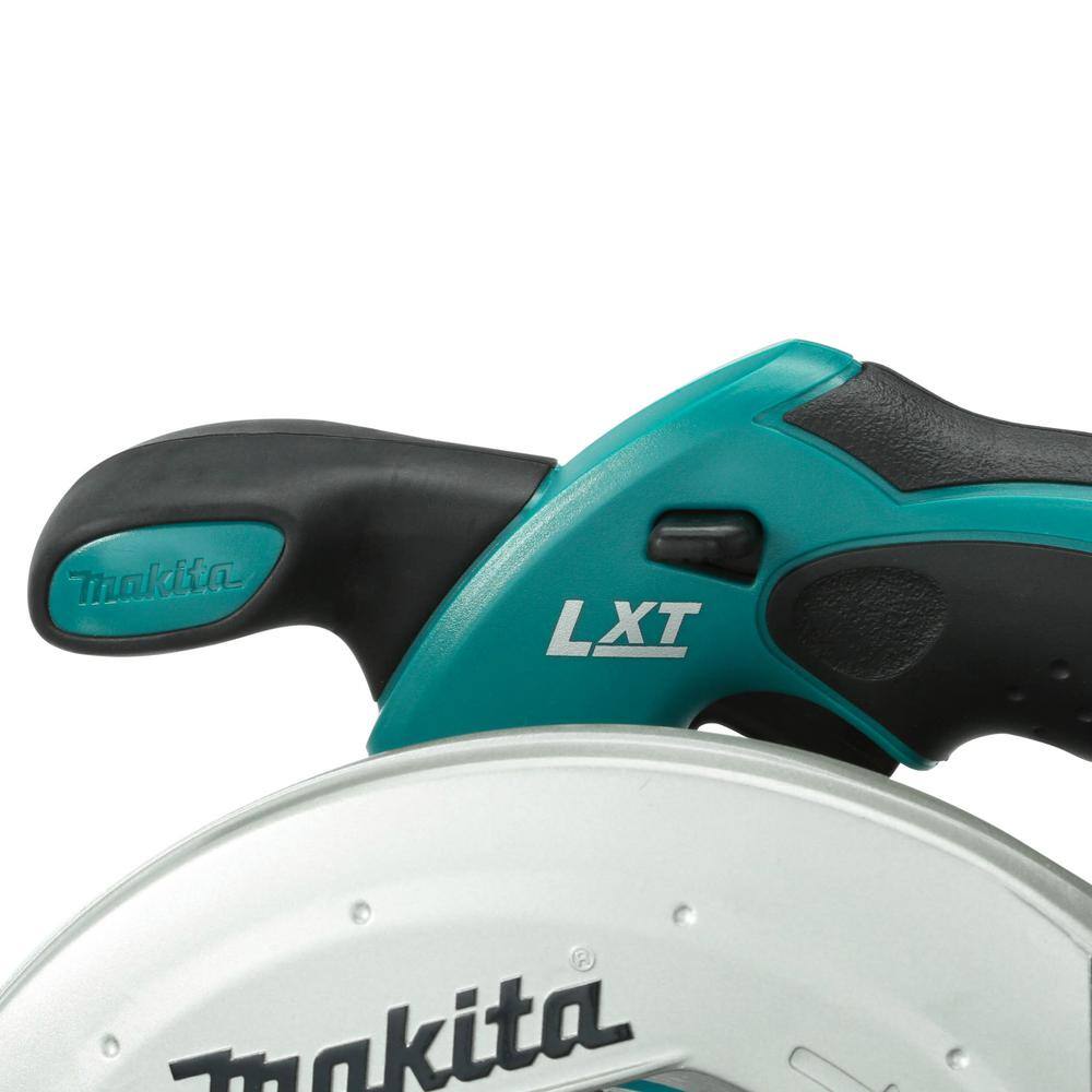 Makita XSS02Z 18V LXT Lithium-Ion Cordless 6-1/2 in. Lightweight Circular Saw and General Purpose Blade (Tool-Only)