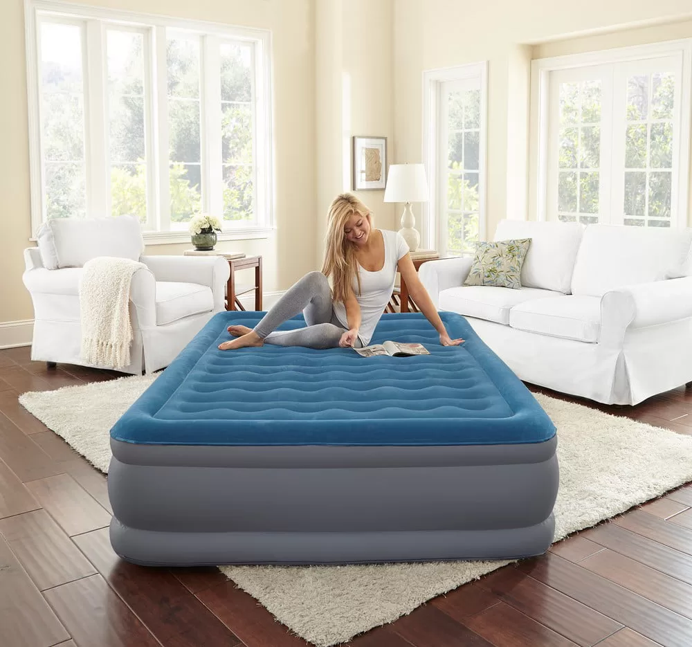 Beautyrest Extraordinaire 18′′ Queen Air Mattress with Built-in Pump