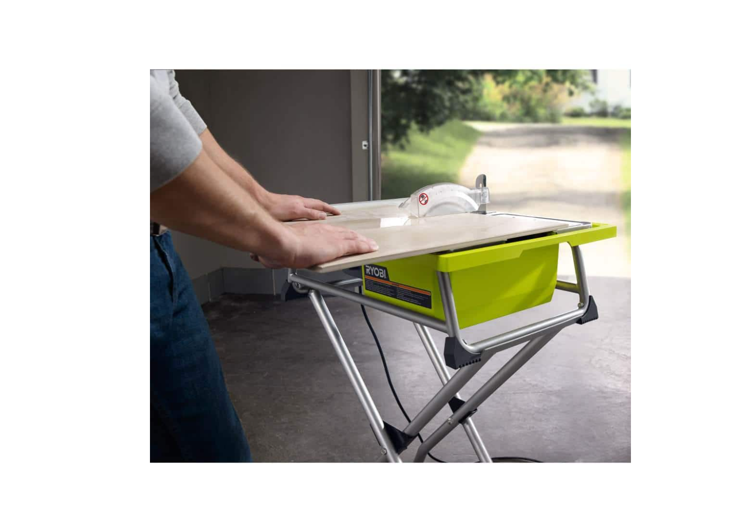 RYOBI WS722SN 7 in. 4.8 Amp Tile Saw with Stand