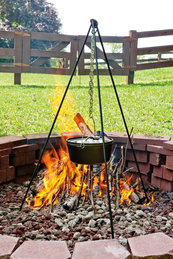 Lodge 5TP2 60′′ Camp Dutch Oven Tripod with 36′′ Chain