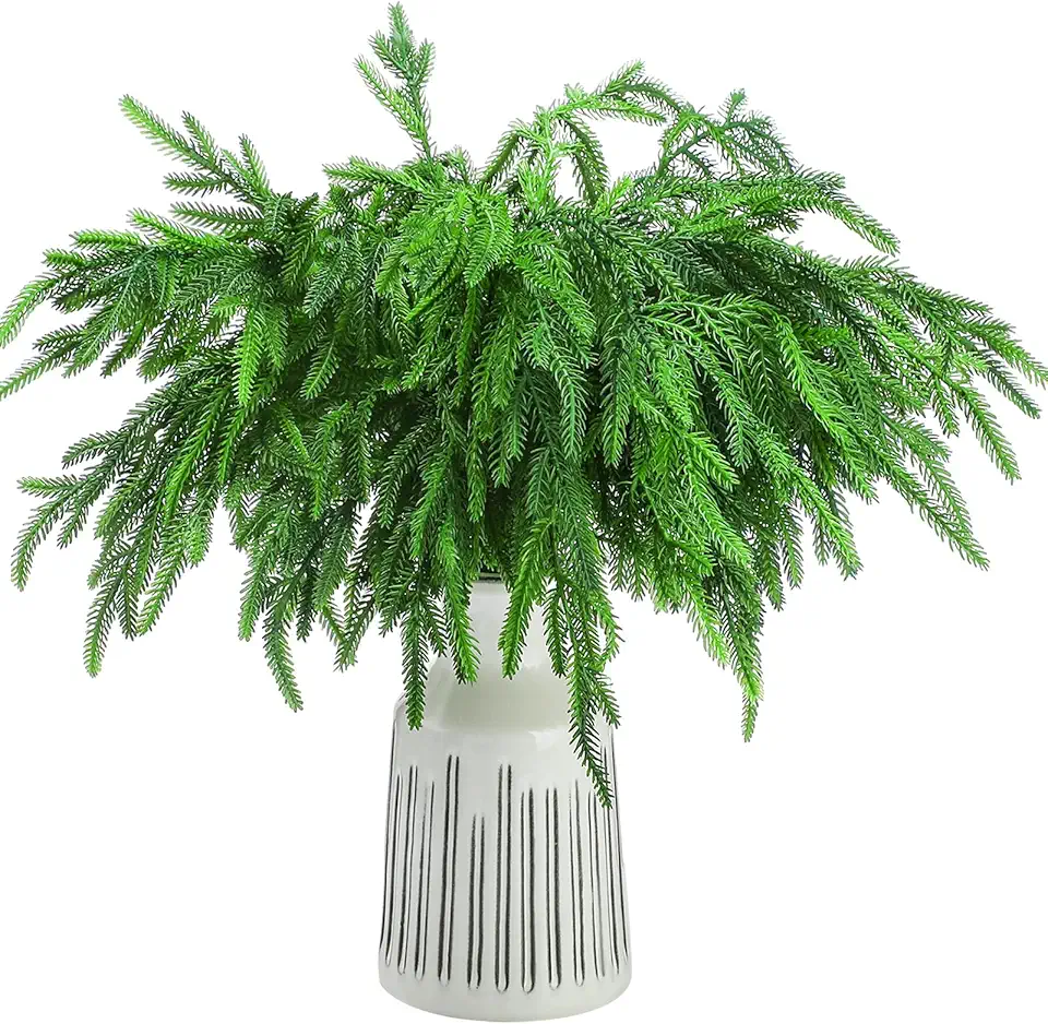 Jutom 100 Pcs Christmas Norfolk Pine Branches, Norfolk Pine Artificial Christmas Branches DIY Crafts Faux Christmas Norfolk Pine Branches for Xmas Indoor Outdoor Home Decor (18 Inches)