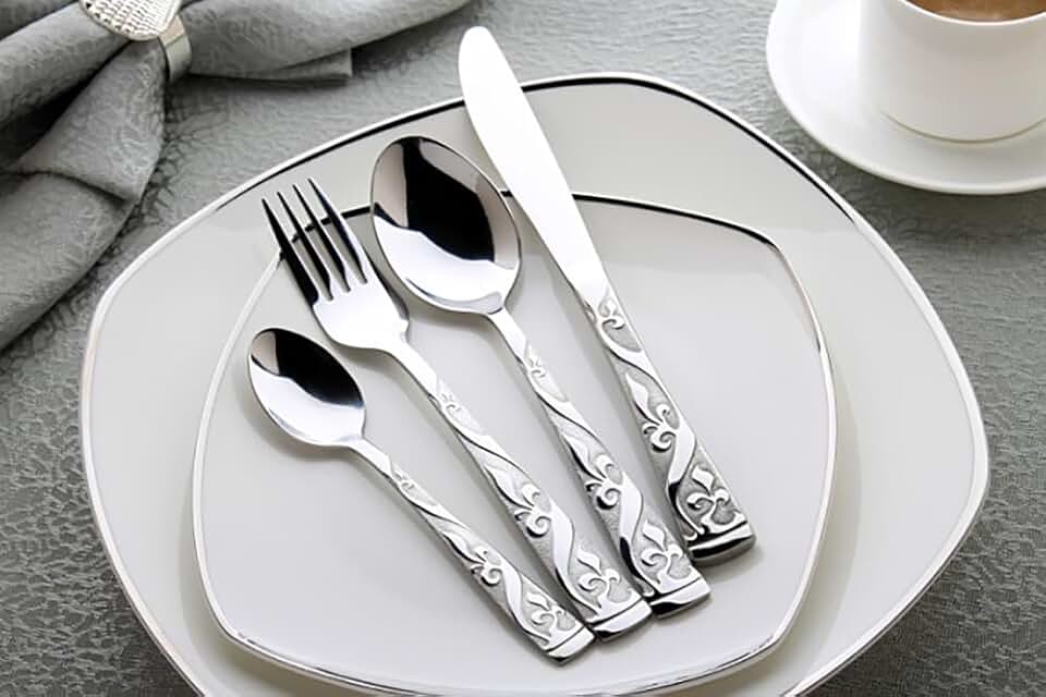 Silverware Set for 18 Luxury Stainless Steel Mirror Polished Flatware Cutlery Utensil Forks Spoons and Knives Dinnerware Set for for Home Kitchen Restaurant Wedding Unique Pattern 72 Piece